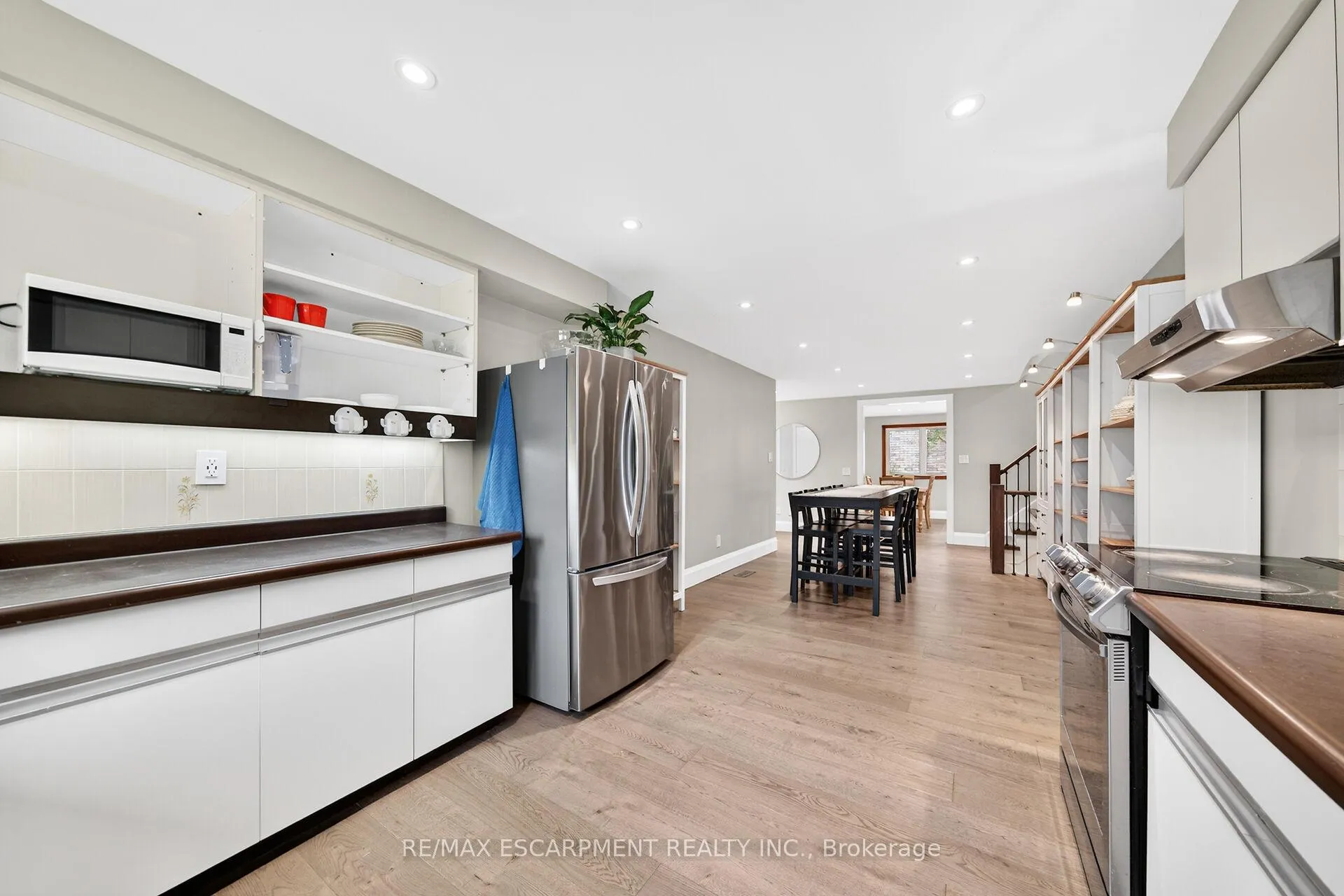 Photo 14 of 51 President Drive, Hamilton, Stoney Creek — HOMEH