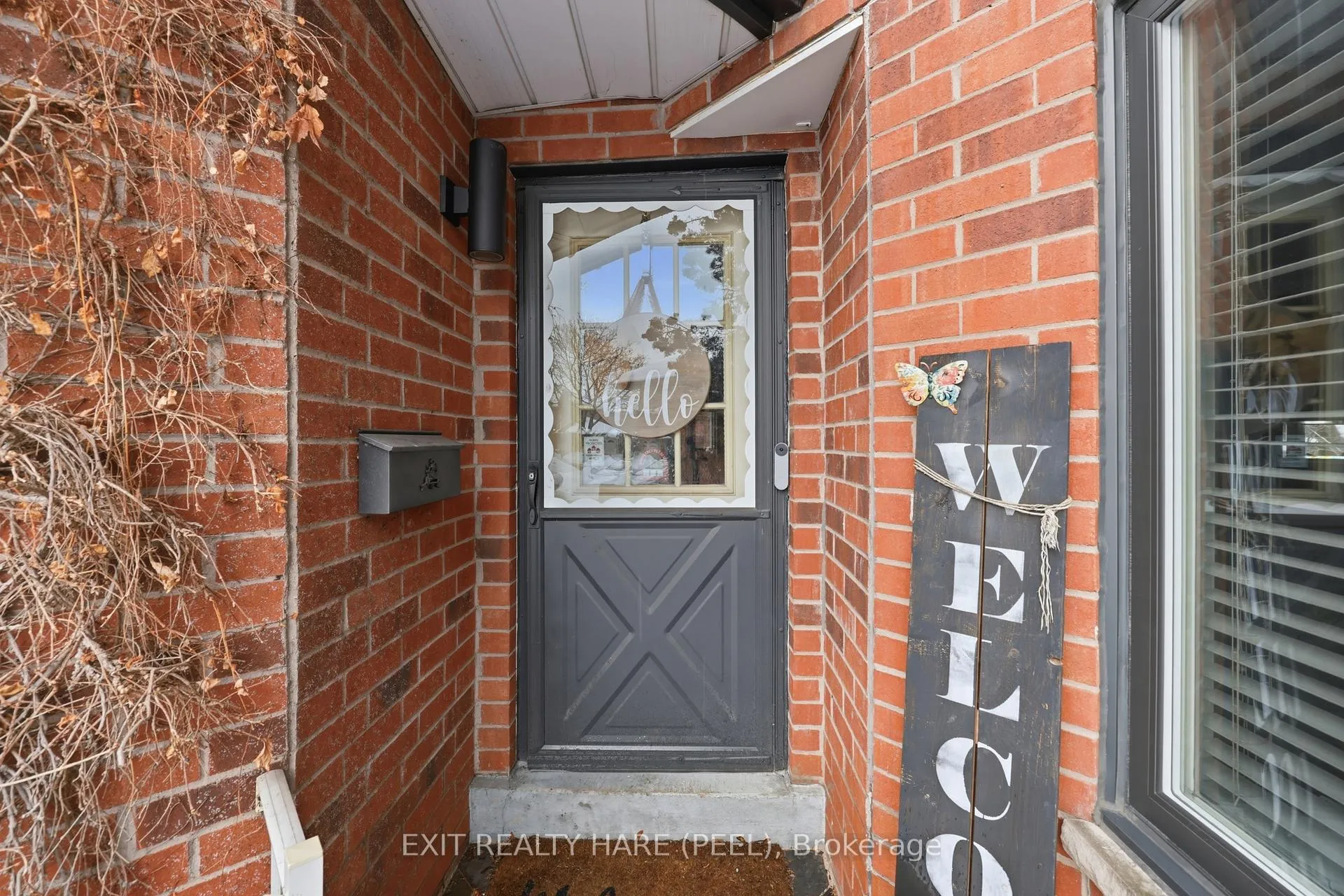 Photo 4 of 77 Lord Simcoe Drive, Brampton, Westgate — HOMEH