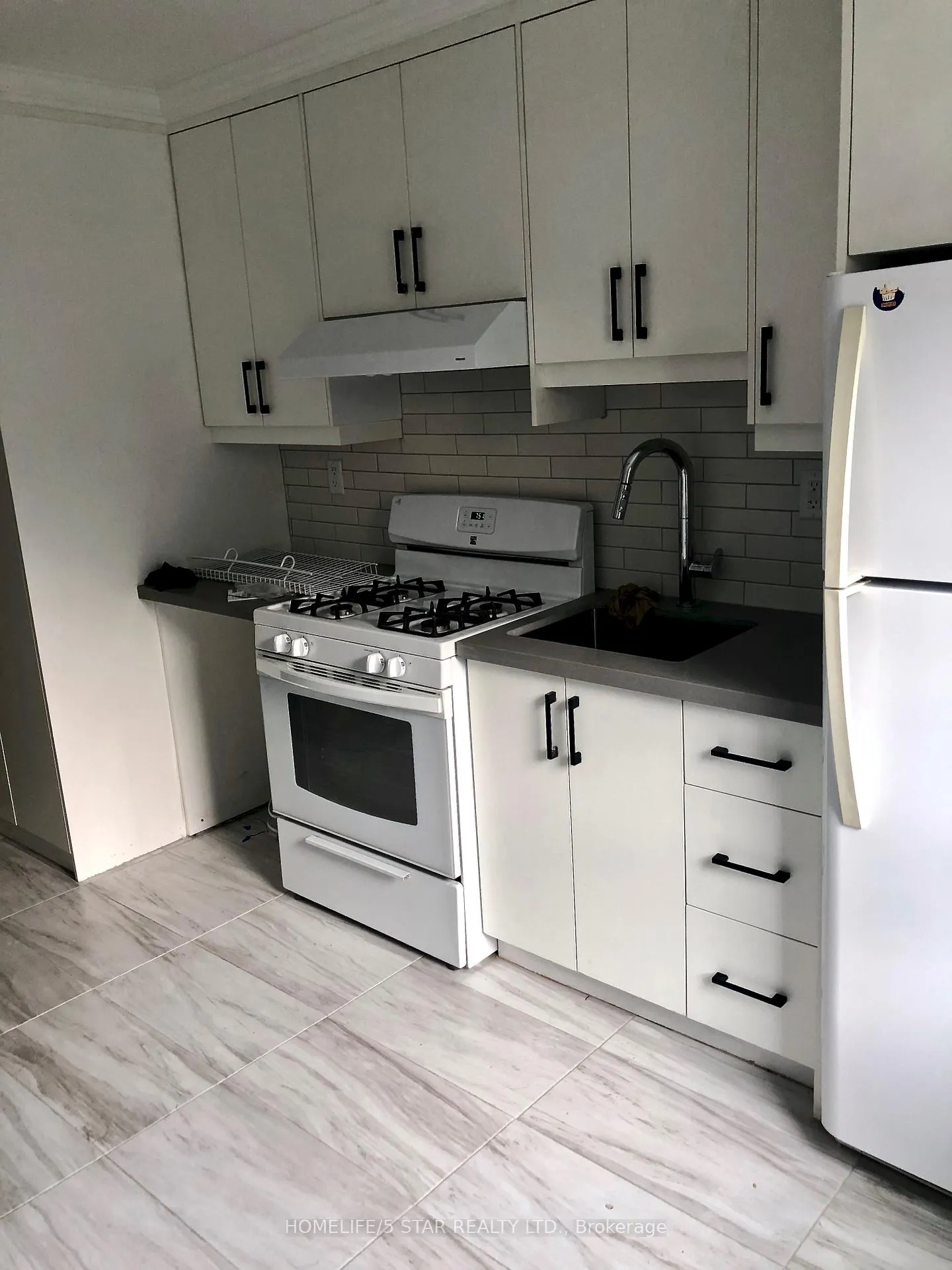 Photo 6 of 225 Grace Street, Toronto, Palmerston-Little Italy — HOMEH