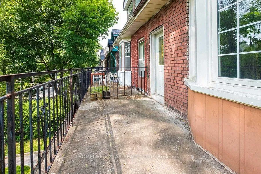 Photo 8 of 225 Grace Street, Toronto, Palmerston-Little Italy — HOMEH