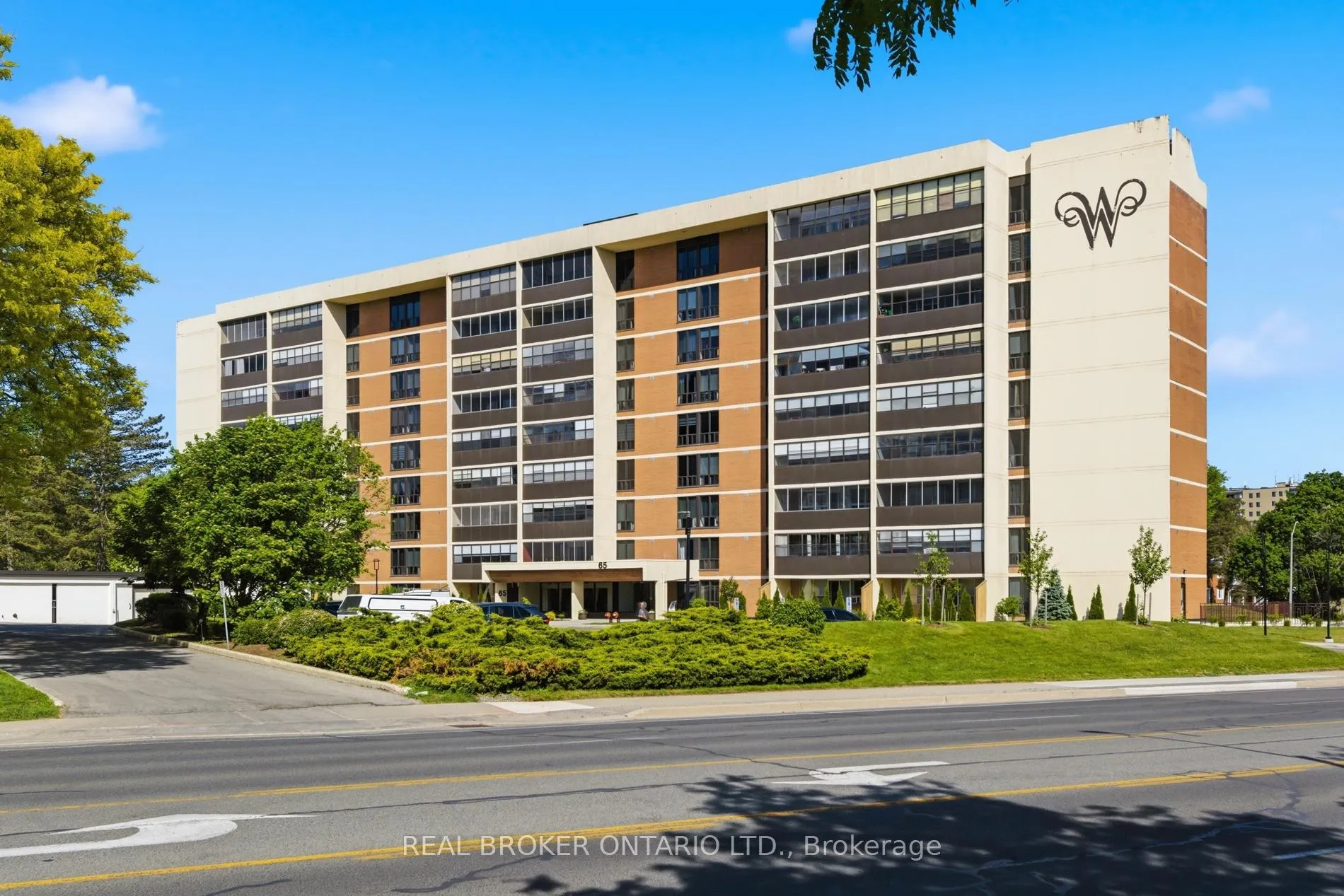 Photo 2 of Unit 402, 65 Westmount Road N, Waterloo — HOMEH