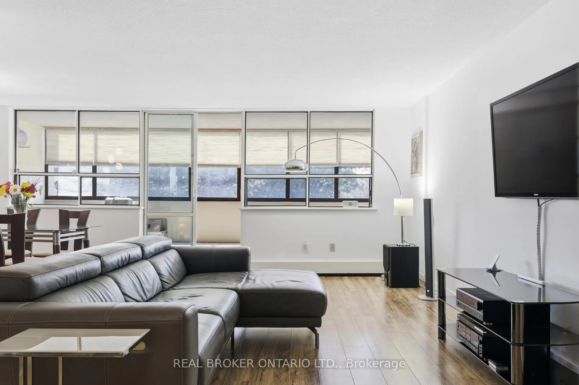 Photo 12 of Unit 402, 65 Westmount Road N, Waterloo — HOMEH