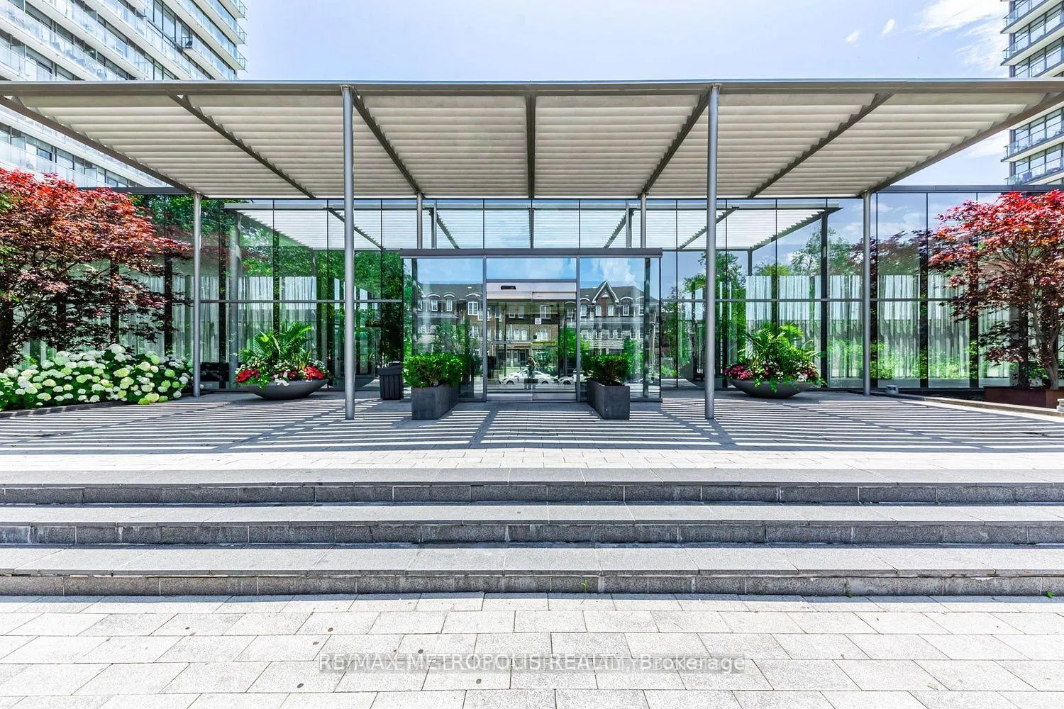 Photo 1 of Unit 1414, 103 The Queensway Avenue, Toronto, High Park-Swansea — HOMEH