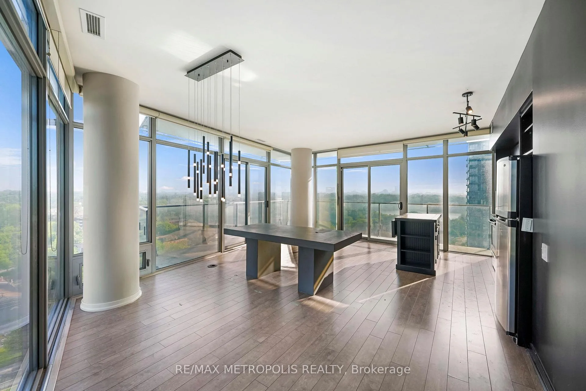 Photo 8 of Unit 1414, 103 The Queensway Avenue, Toronto, High Park-Swansea — HOMEH