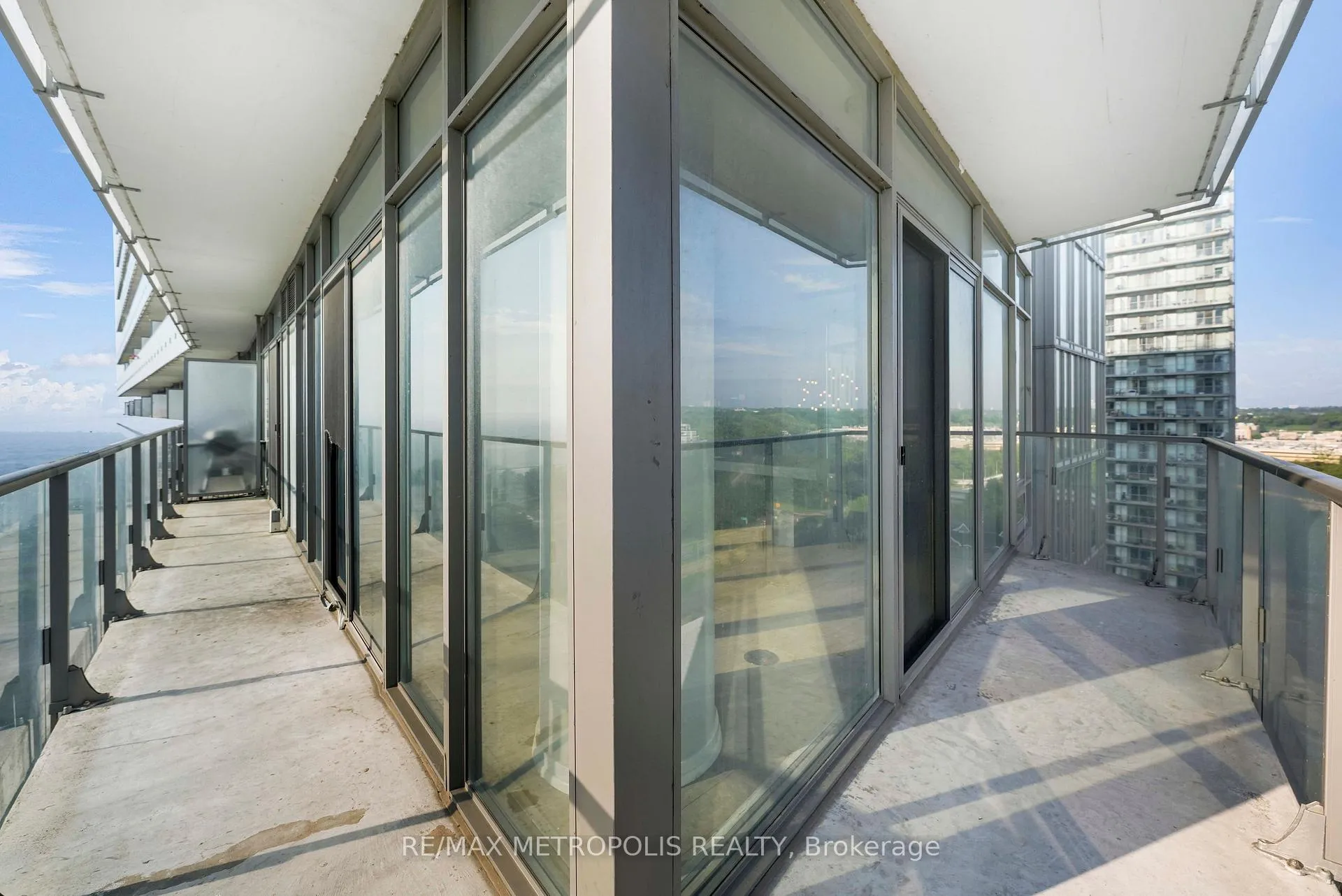 Photo 30 of Unit 1414, 103 The Queensway Avenue, Toronto, High Park-Swansea — HOMEH