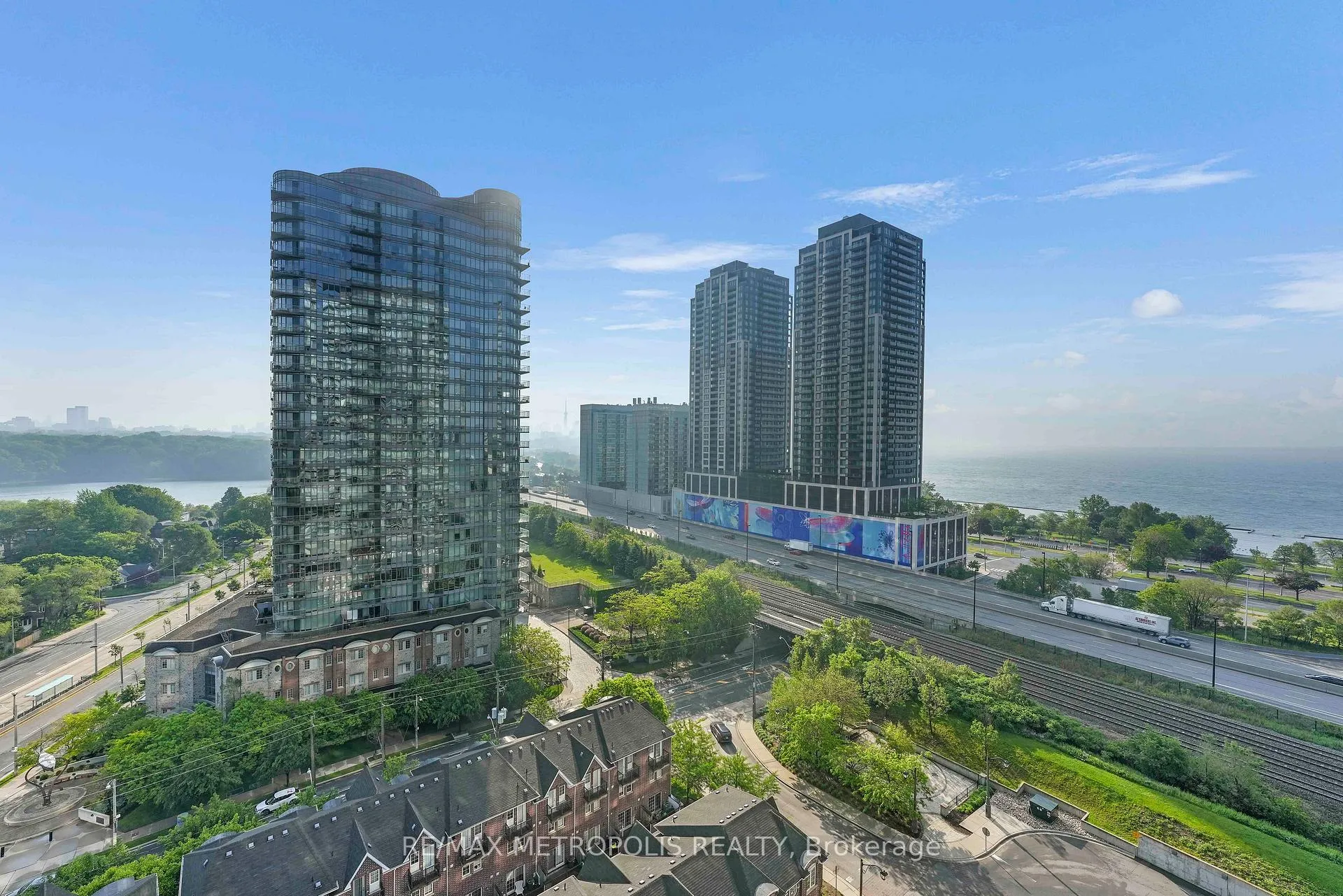 Photo 33 of Unit 1414, 103 The Queensway Avenue, Toronto, High Park-Swansea — HOMEH