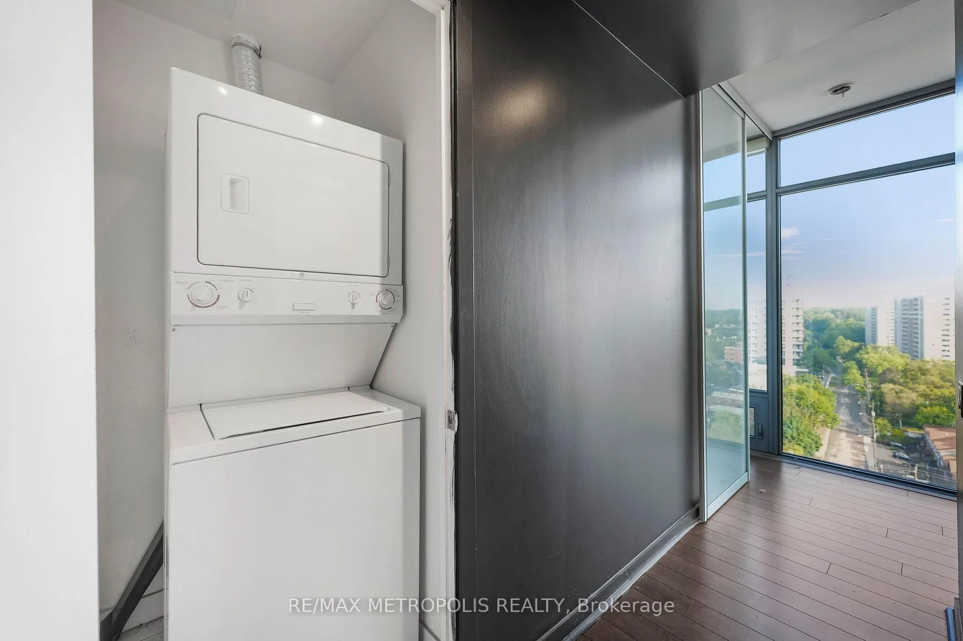 Photo 36 of Unit 1414, 103 The Queensway Avenue, Toronto, High Park-Swansea — HOMEH