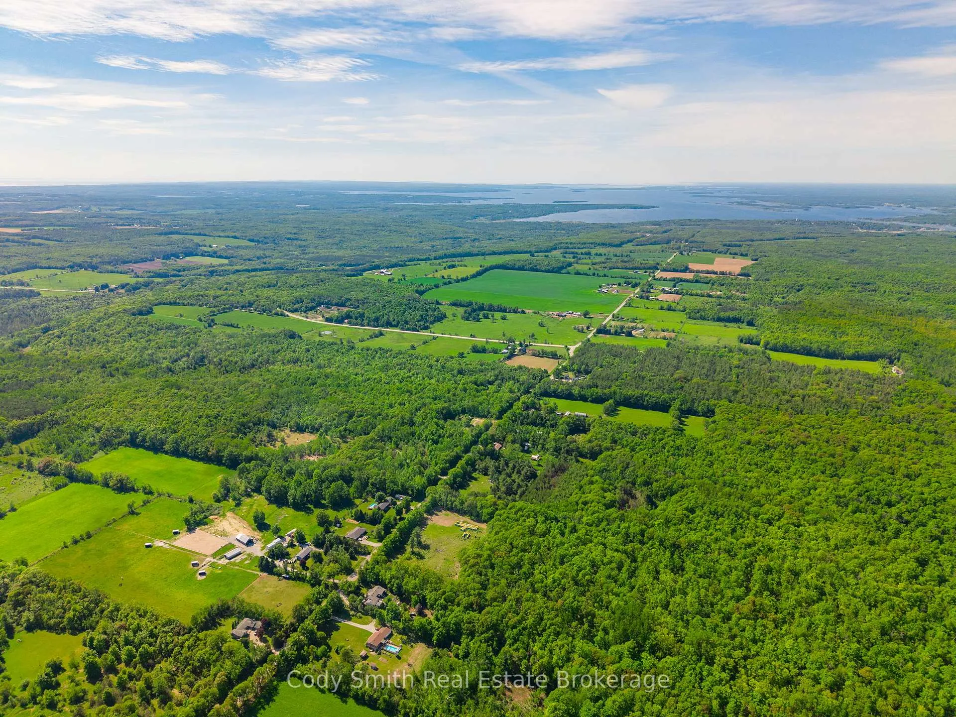 Photo 3 of 6308 9 North Line, Oro-Medonte, Rural Oro-Medonte — HOMEH