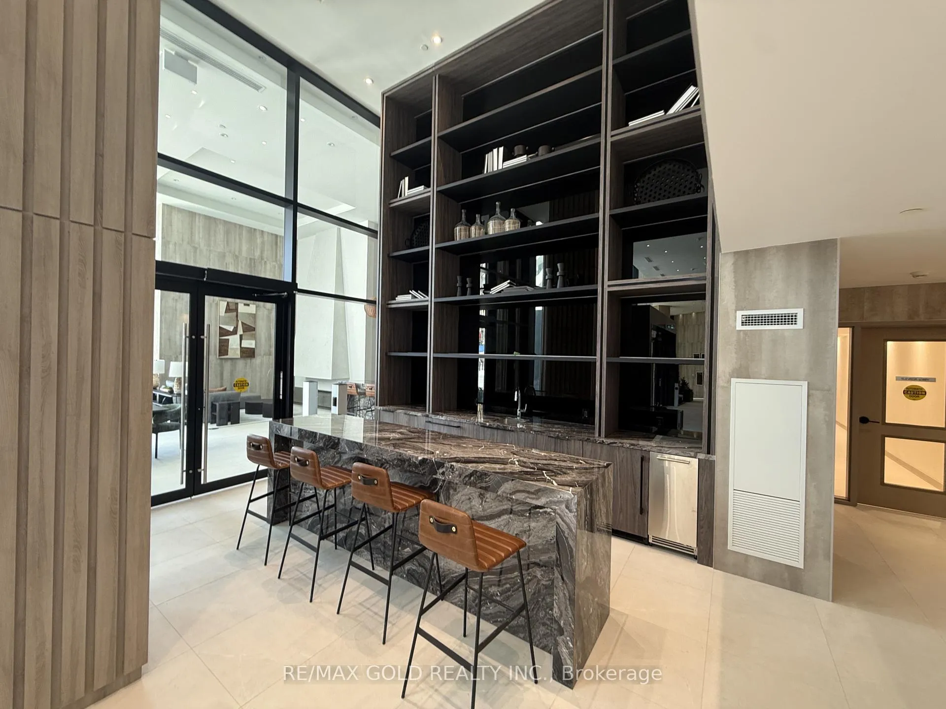 Photo 4 of Unit 610, 10 Flavelle Trail, Vaughan, Steeles West Industrial — HOMEH