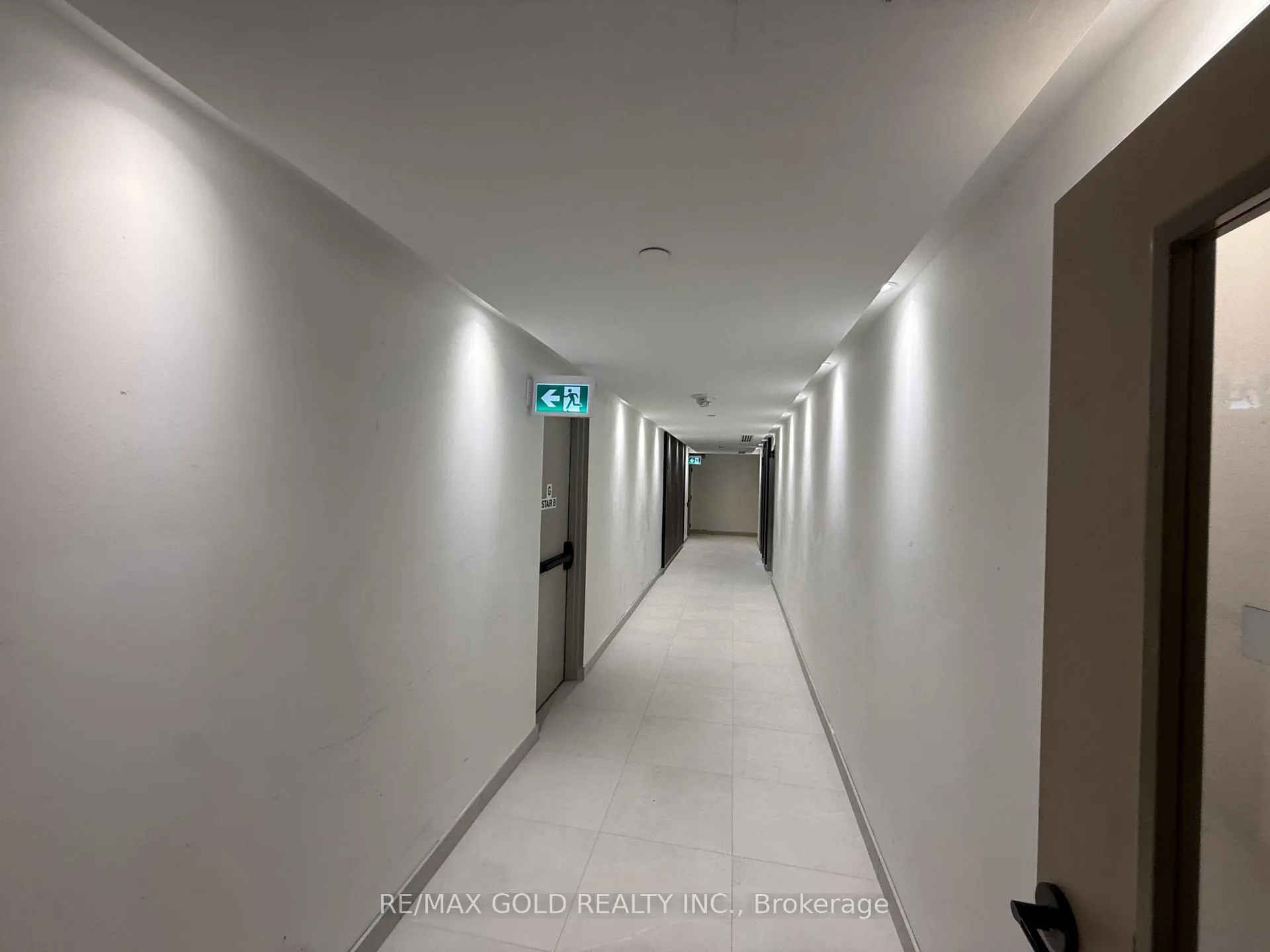 Photo 18 of Unit 610, 10 Flavelle Trail, Vaughan, Steeles West Industrial — HOMEH
