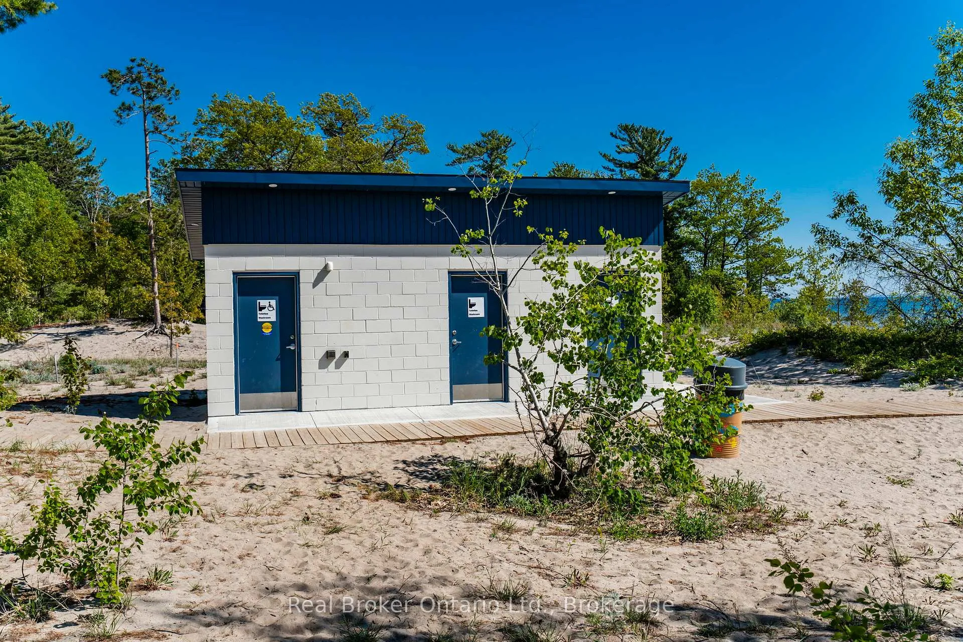 Photo 38 of 208 Desroches Trail, Tiny, Rural Tiny — HOMEH