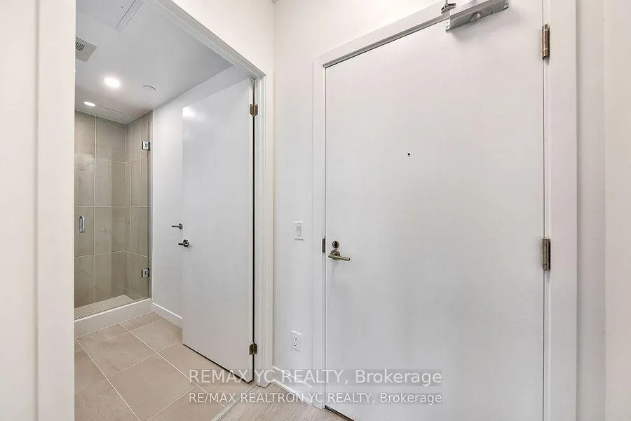 Photo 2 of Unit 805, 185 Alberta Avenue, Toronto, Oakwood Village — HOMEH