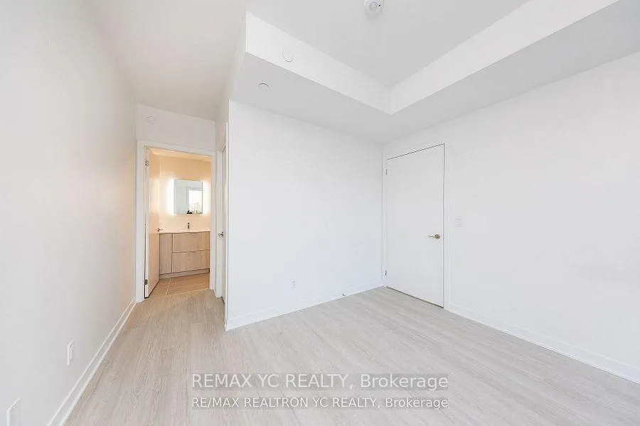 Photo 14 of Unit 805, 185 Alberta Avenue, Toronto, Oakwood Village — HOMEH
