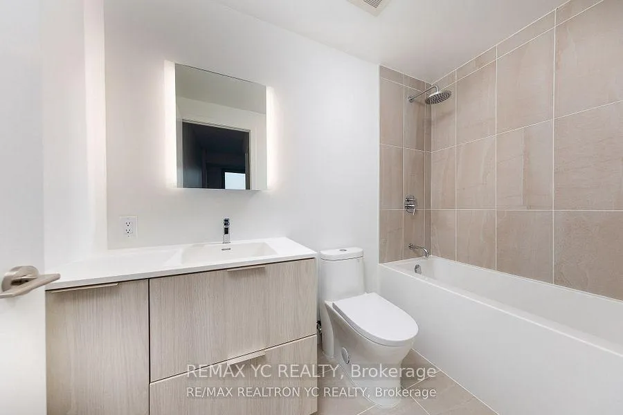 Photo 16 of Unit 805, 185 Alberta Avenue, Toronto, Oakwood Village — HOMEH