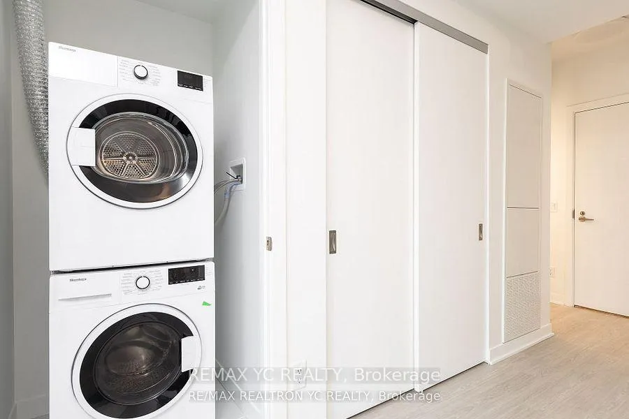 Photo 17 of Unit 805, 185 Alberta Avenue, Toronto, Oakwood Village — HOMEH