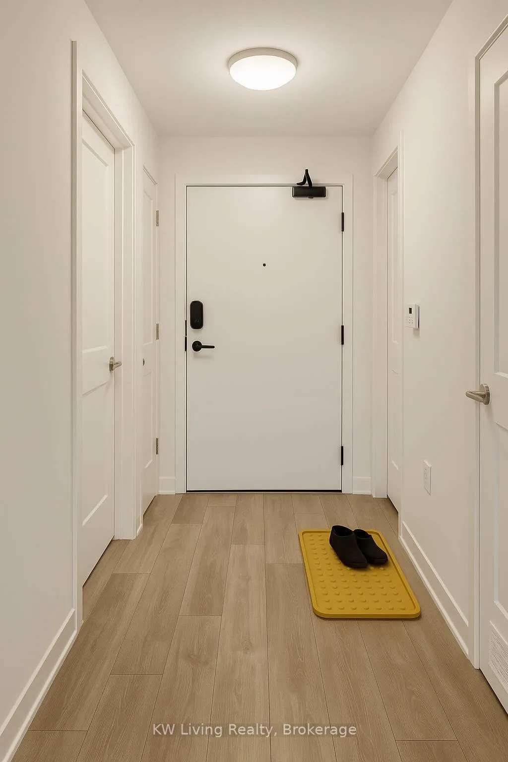 Photo 2 of Unit 2010, 70 Princess Street, Toronto, Waterfront Communities — HOMEH