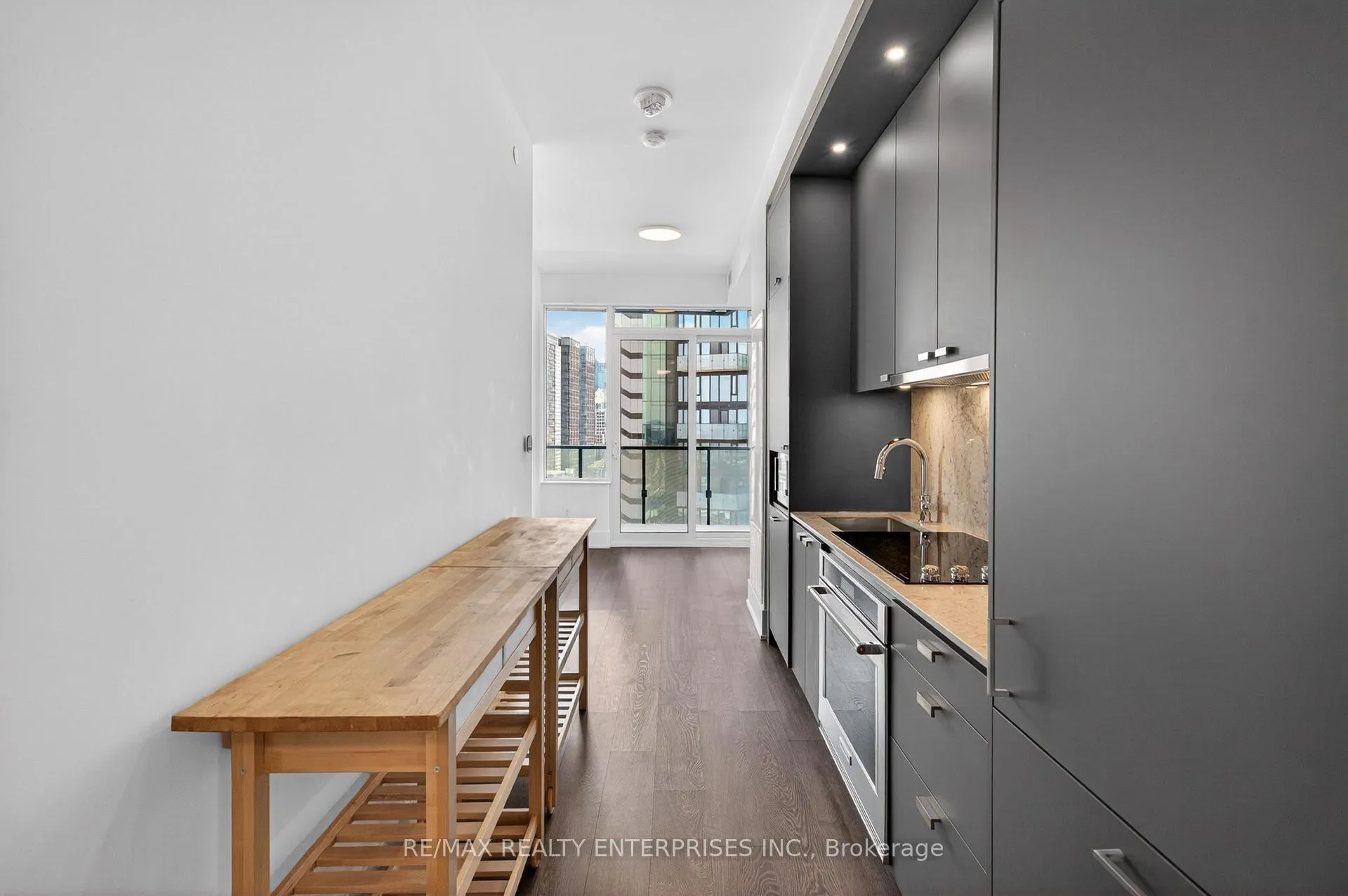 Photo 4 of Unit 2306, 470 Front Street W, Toronto, Waterfront Communities — HOMEH