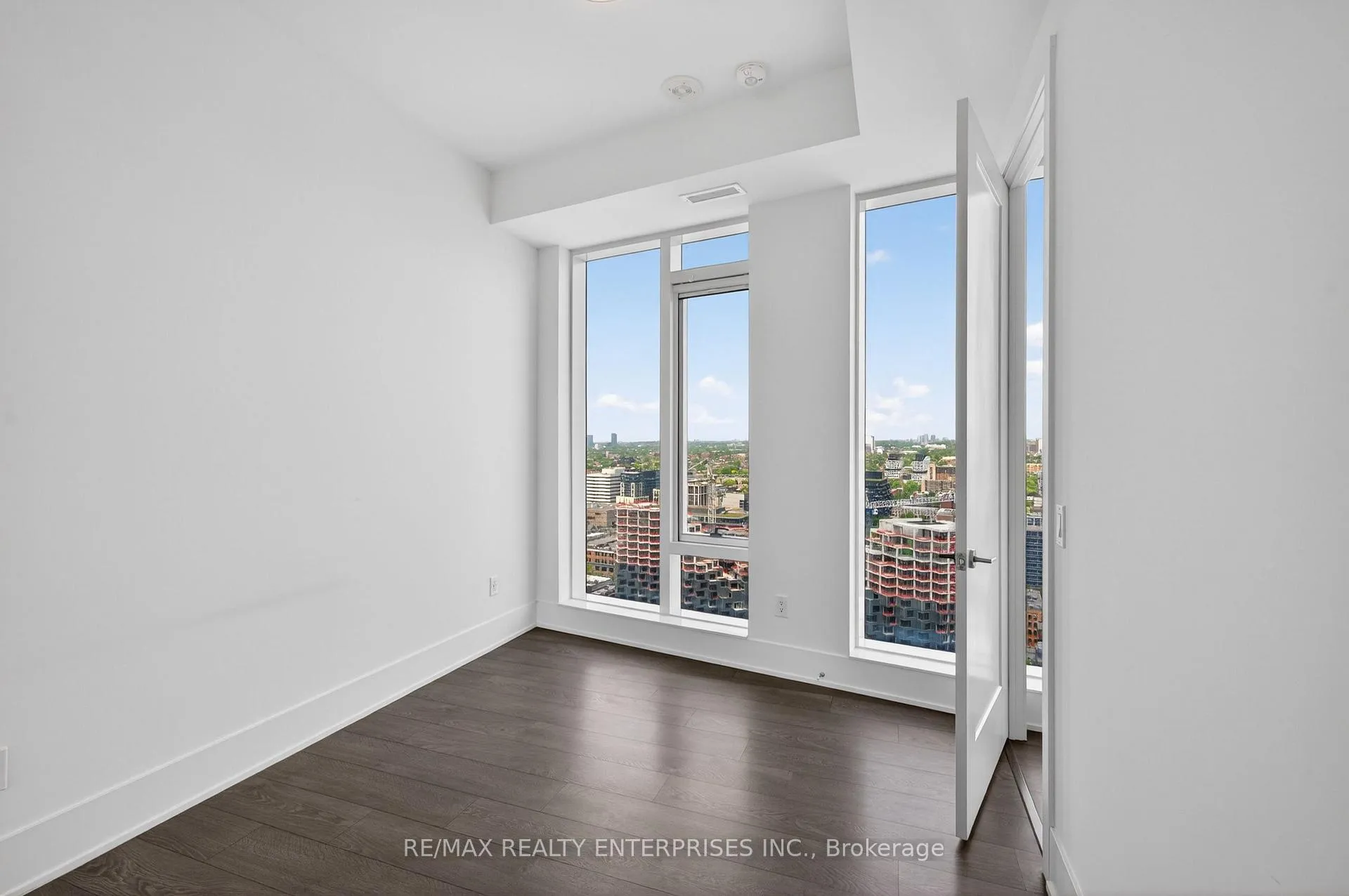 Photo 17 of Unit 2306, 470 Front Street W, Toronto, Waterfront Communities — HOMEH