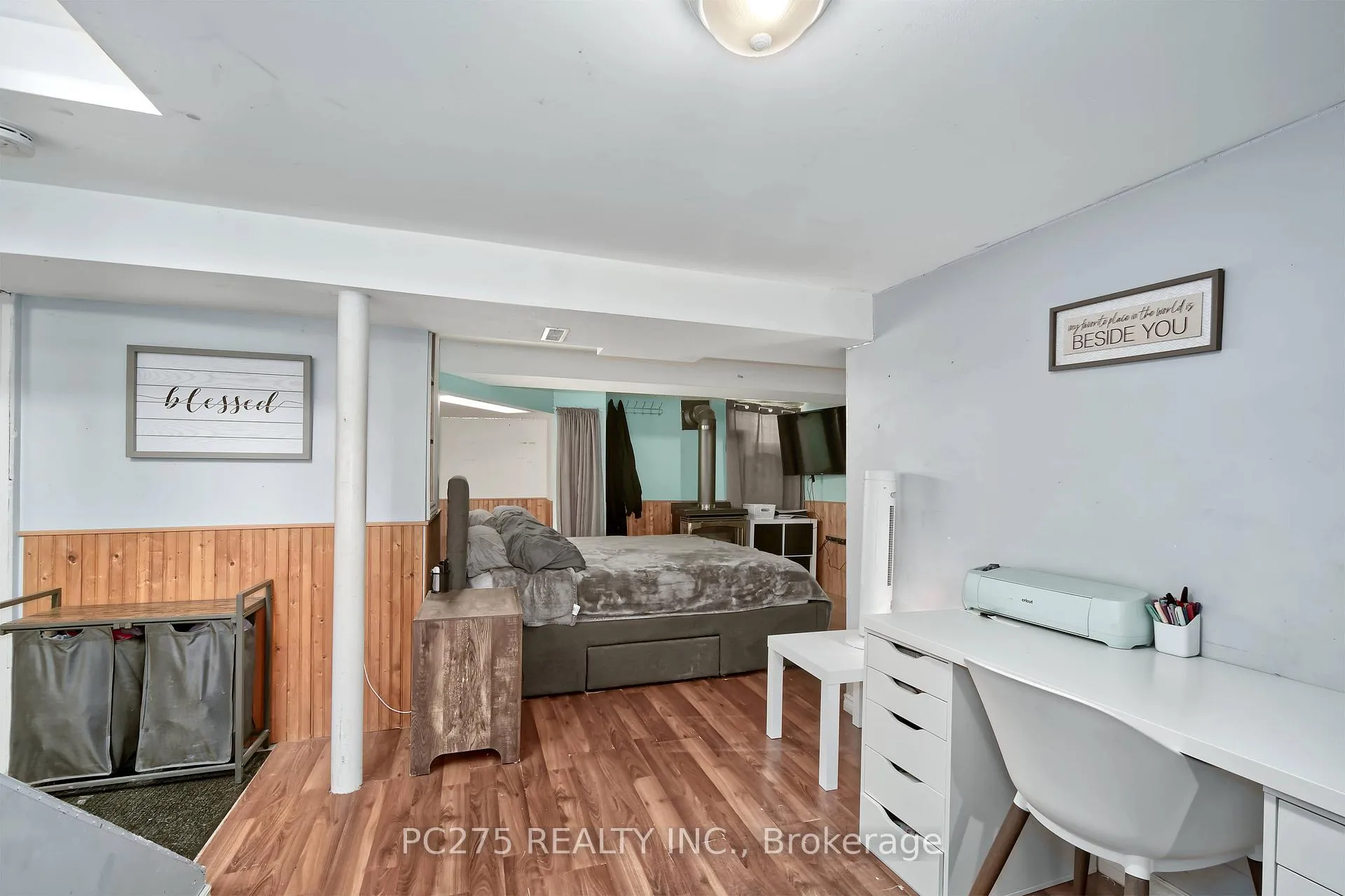 Photo 15 of 204 Taylor Street, London, East C — HOMEH