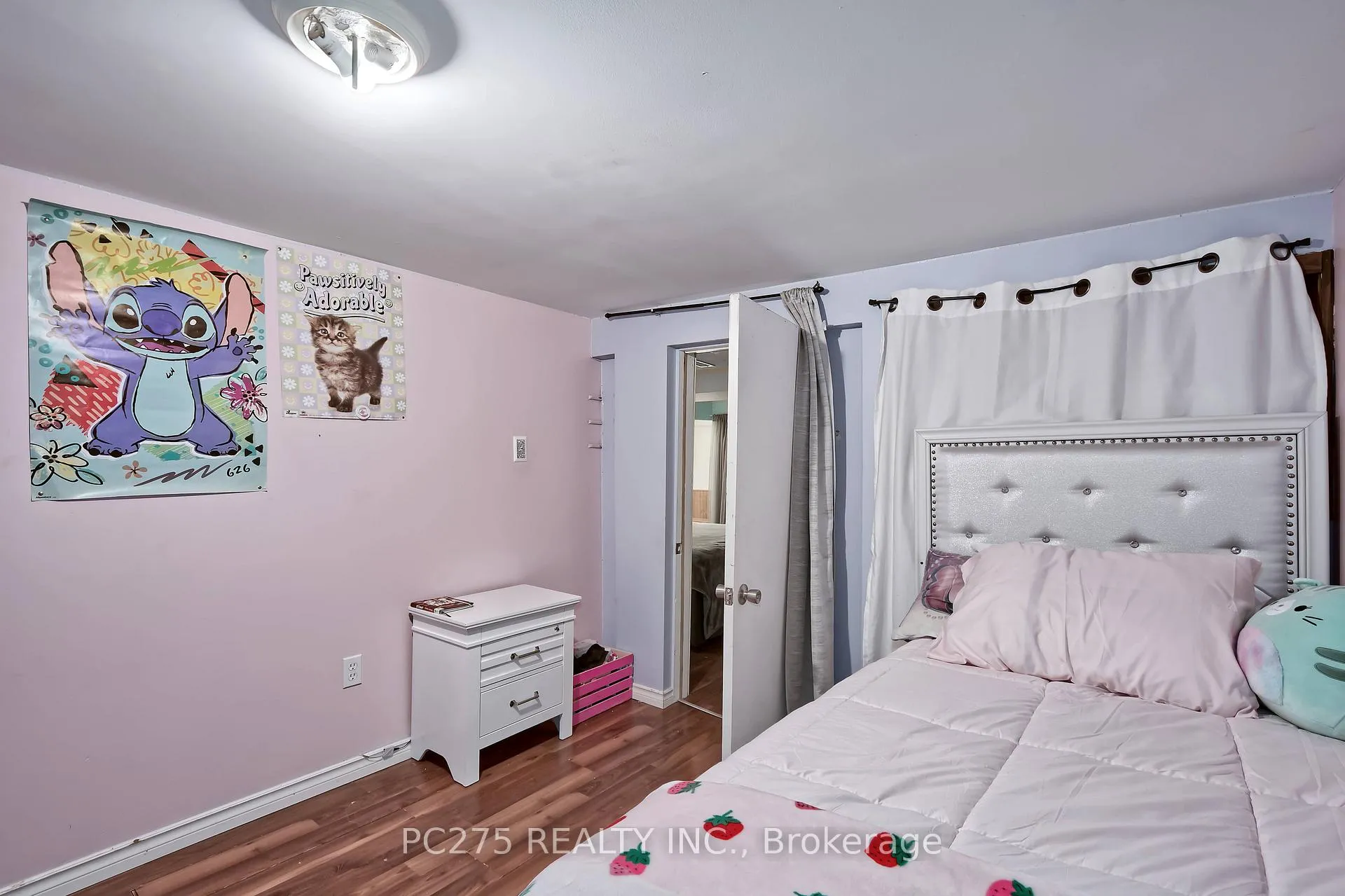 Photo 19 of 204 Taylor Street, London, East C — HOMEH