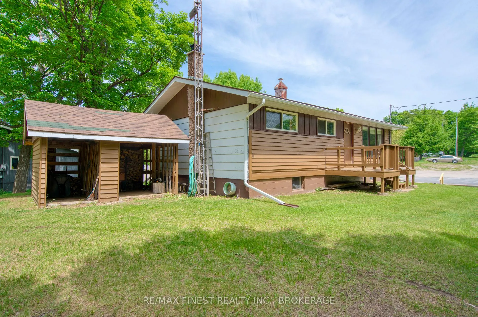 Photo 3 of 1015A Legion Road, Frontenac, Frontenac Centre — HOMEH
