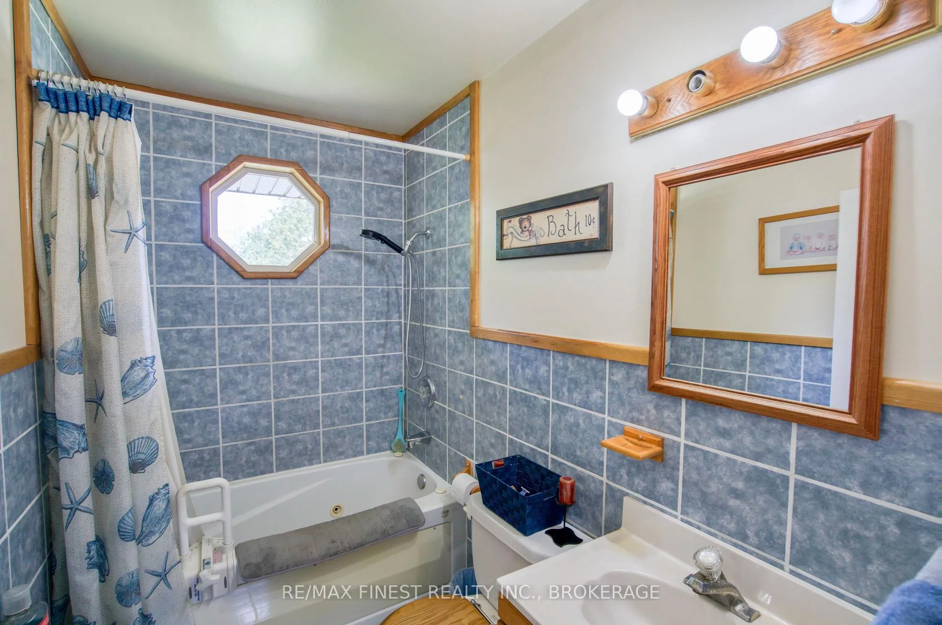 Photo 19 of 1015A Legion Road, Frontenac, Frontenac Centre — HOMEH