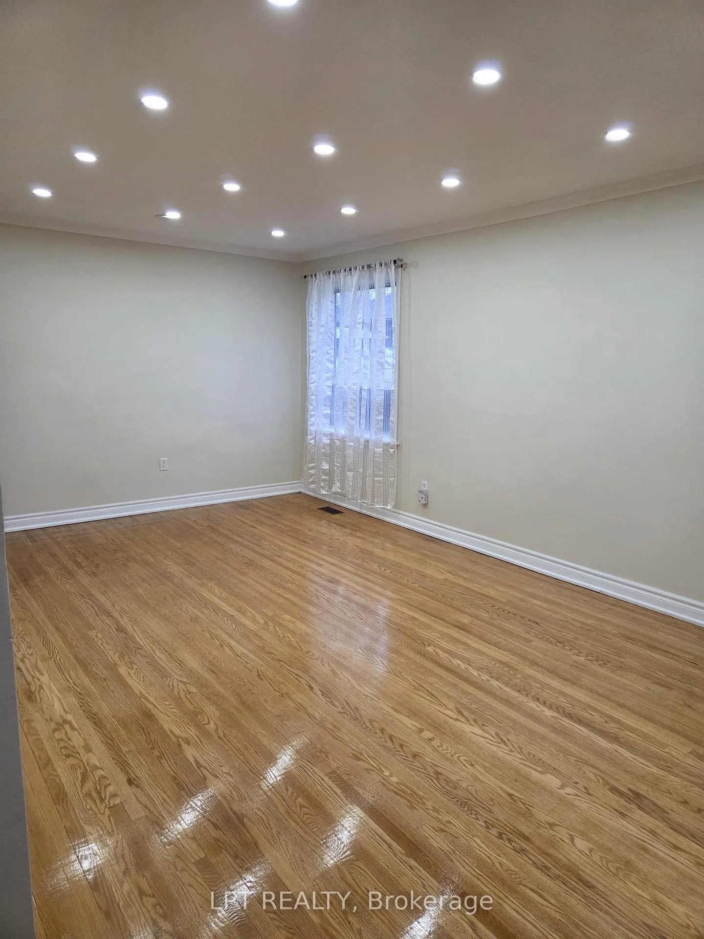 Photo 9 of Unit Upper Only, 478 Brimley Road, Scarborough, Kennedy Park — HOMEH