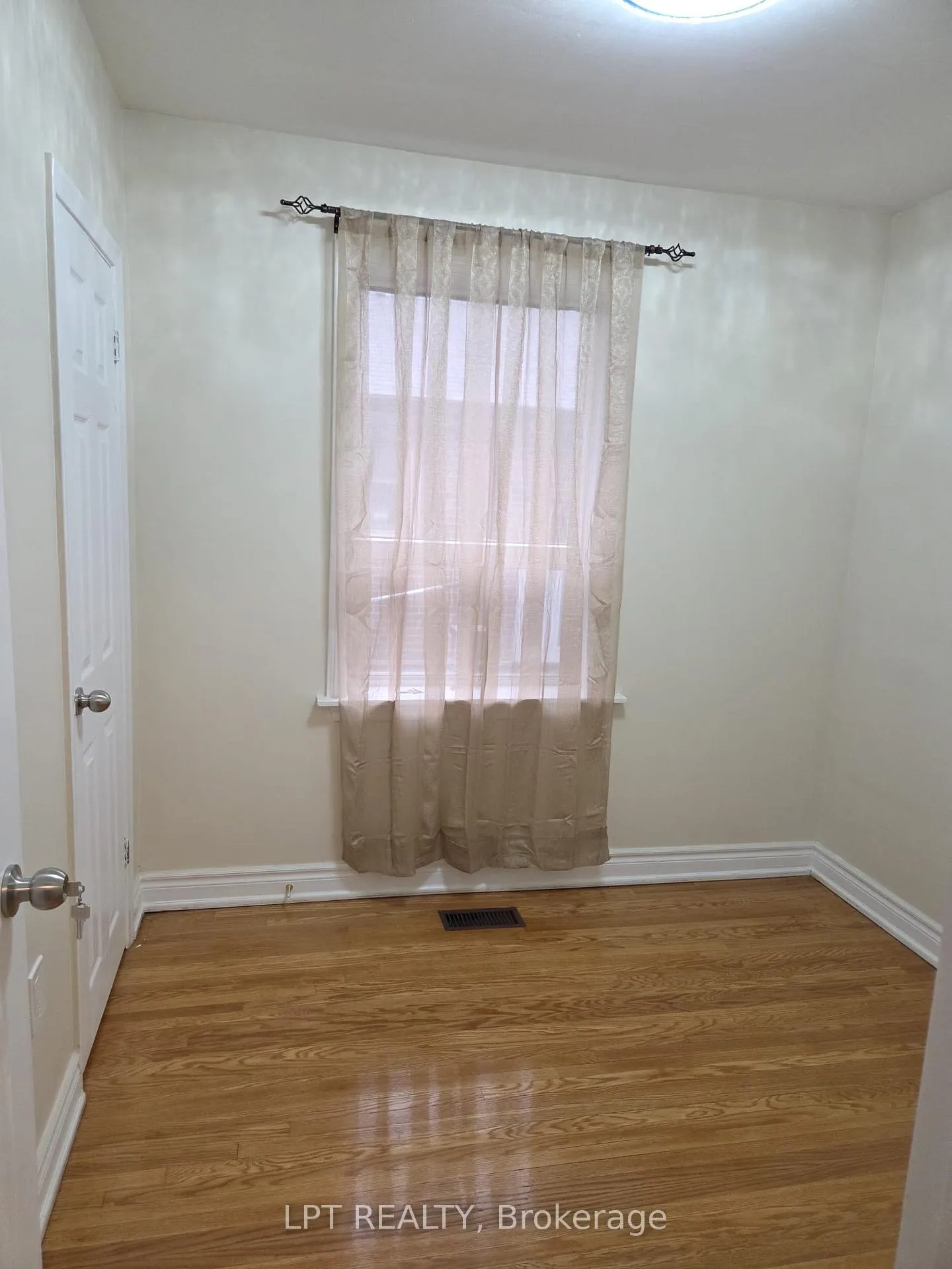 Photo 13 of Unit Upper Only, 478 Brimley Road, Scarborough, Kennedy Park — HOMEH
