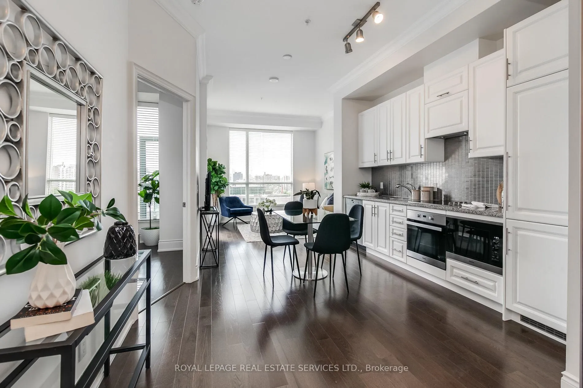 Photo 3 of Unit 1016, 23 Glebe Road W, Toronto, Yonge-Eglinton — HOMEH
