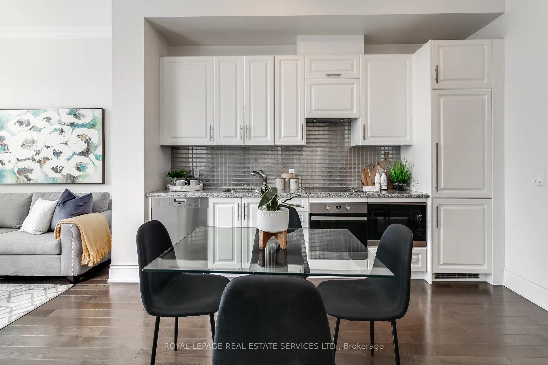 Photo 8 of Unit 1016, 23 Glebe Road W, Toronto, Yonge-Eglinton — HOMEH