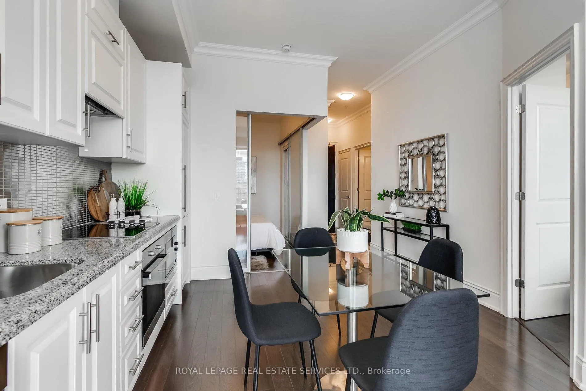 Photo 10 of Unit 1016, 23 Glebe Road W, Toronto, Yonge-Eglinton — HOMEH