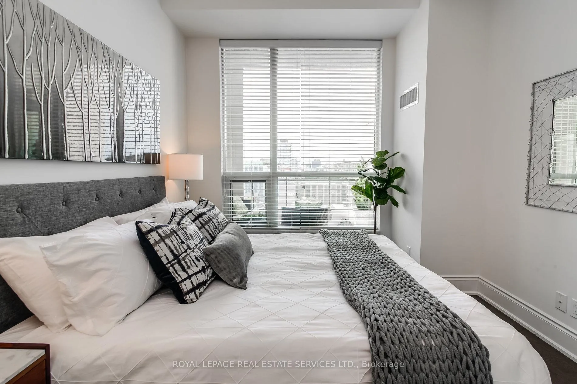 Photo 23 of Unit 1016, 23 Glebe Road W, Toronto, Yonge-Eglinton — HOMEH