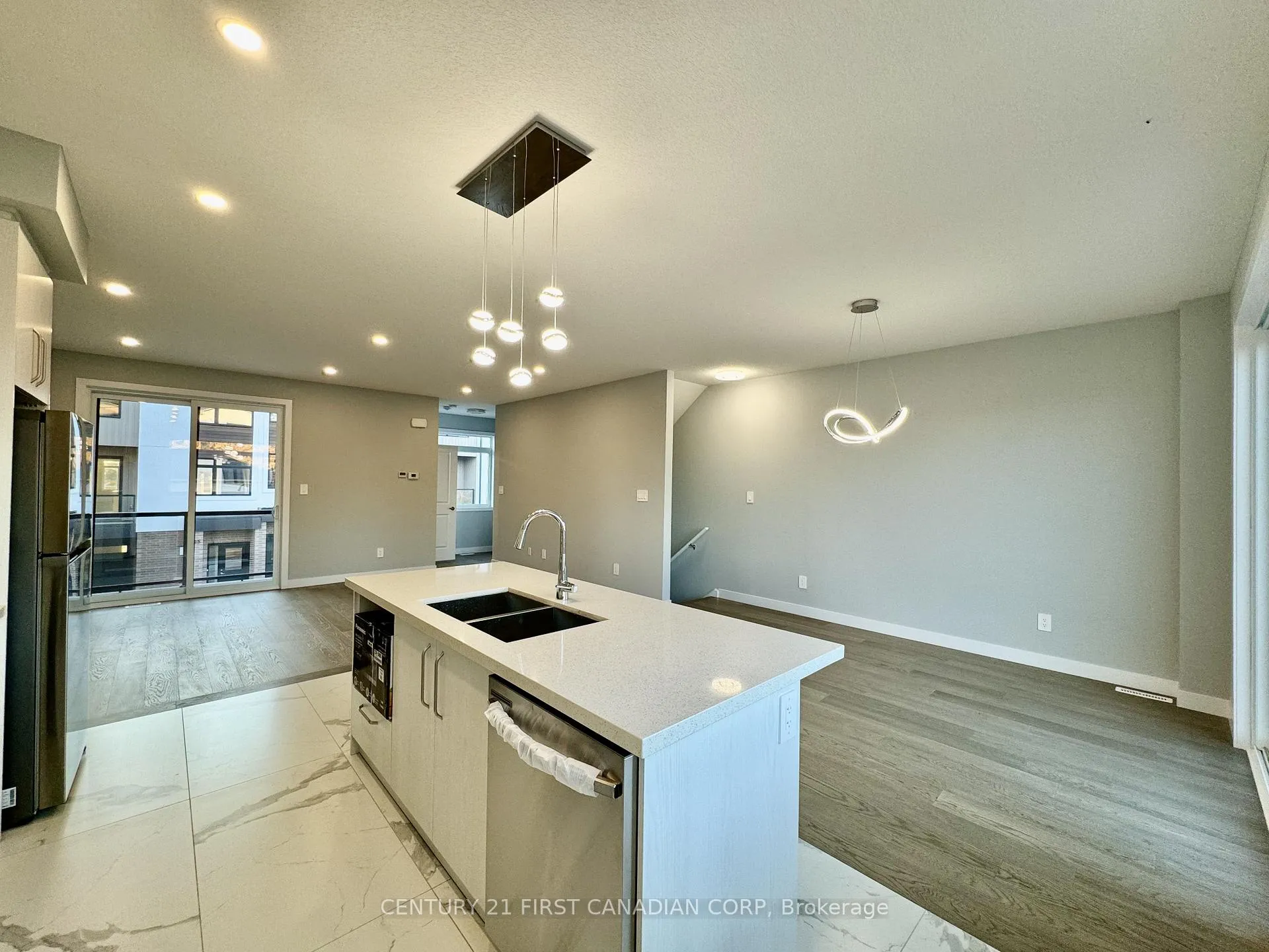 Photo 7 of Unit 26, 349 Southdale Road E, London, South W — HOMEH