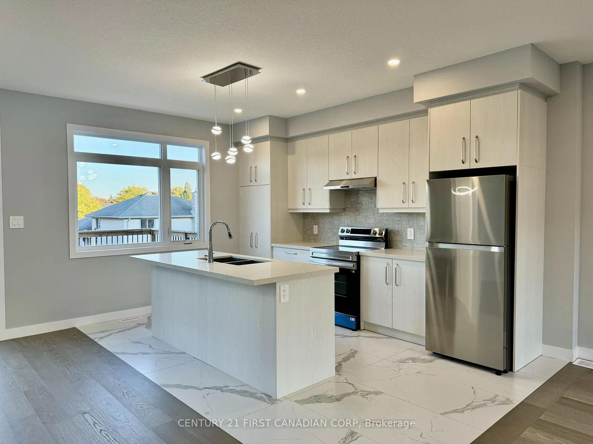 Photo 9 of Unit 26, 349 Southdale Road E, London, South W — HOMEH