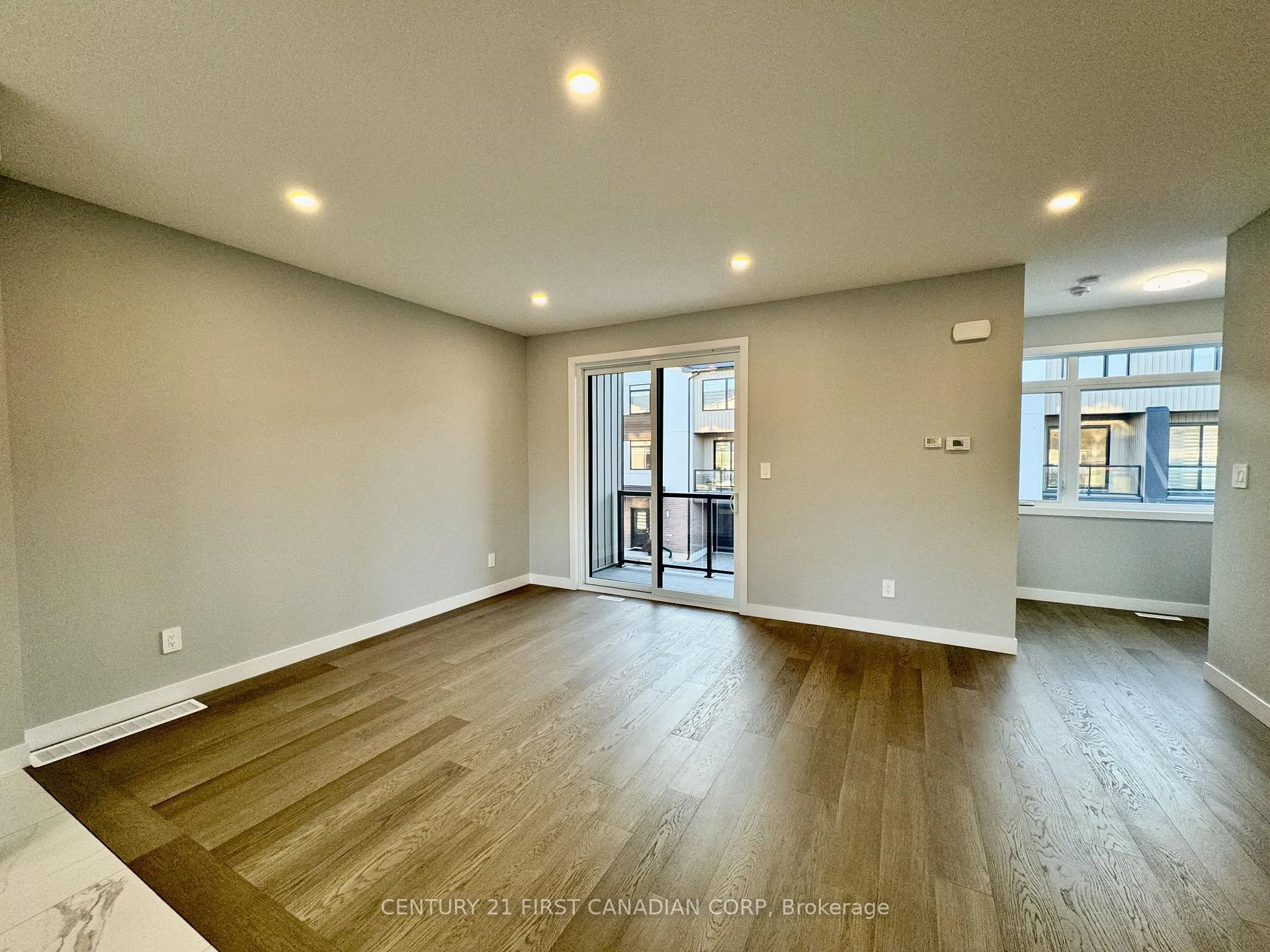 Photo 11 of Unit 26, 349 Southdale Road E, London, South W — HOMEH