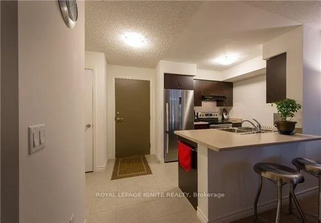 Photo 8 of Unit 407, 35 Saranac Boulevard, Toronto, Englemount-Lawrence — HOMEH
