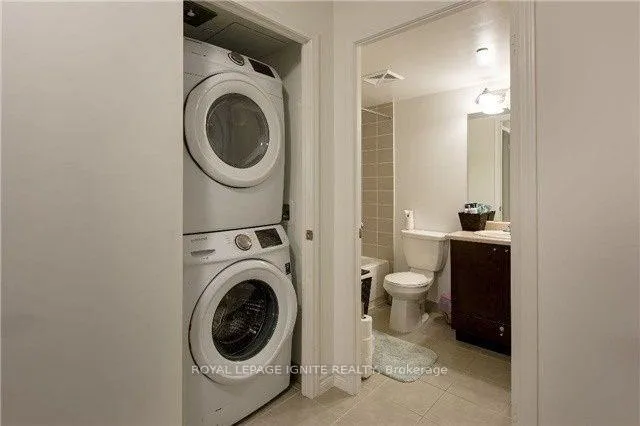 Photo 9 of Unit 407, 35 Saranac Boulevard, Toronto, Englemount-Lawrence — HOMEH