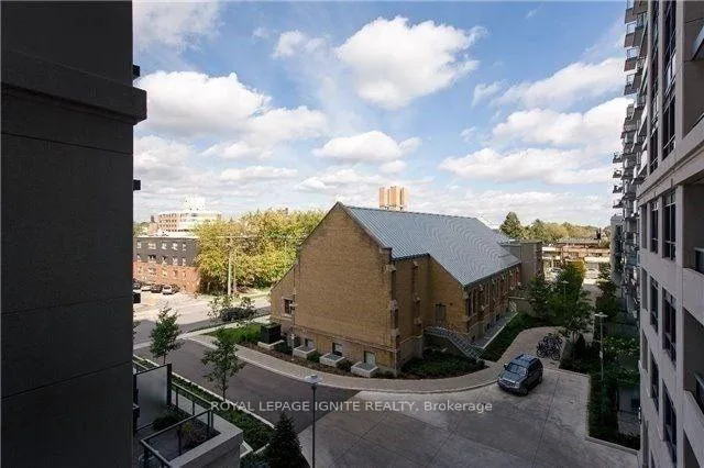 Photo 11 of Unit 407, 35 Saranac Boulevard, Toronto, Englemount-Lawrence — HOMEH
