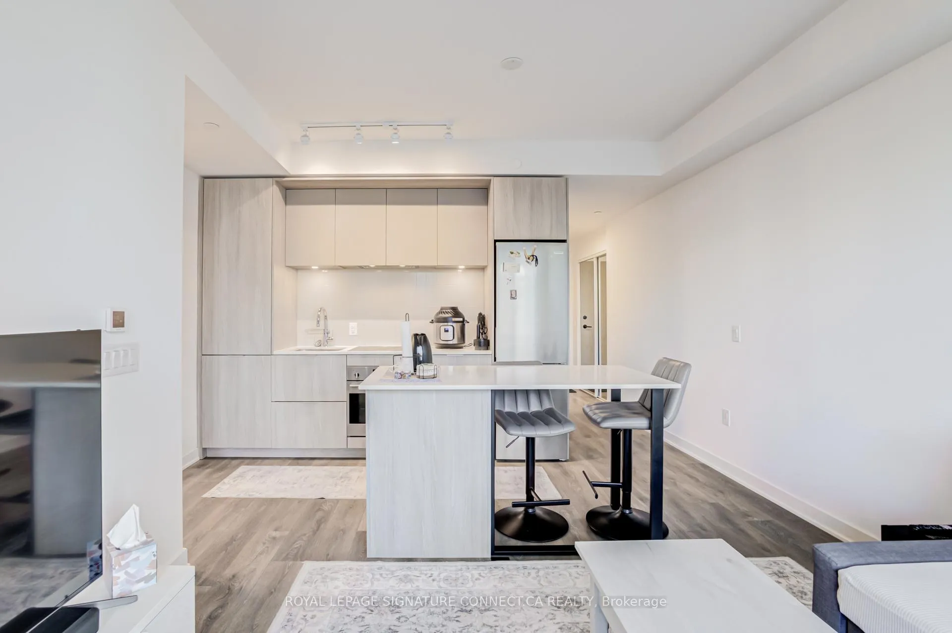 Photo 4 of Unit 1307, 130 River Street, Toronto, Regent Park — HOMEH