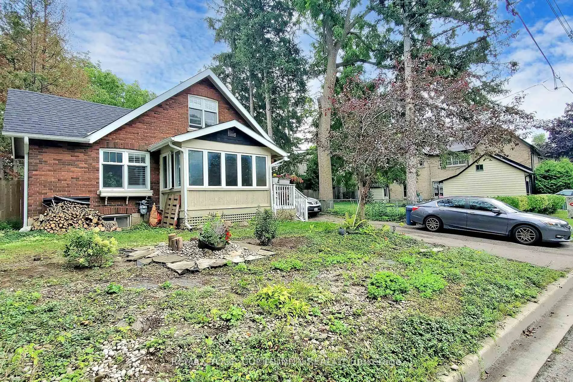 Photo 2 of 107 Temperance Street, Aurora, Aurora Village — HOMEH