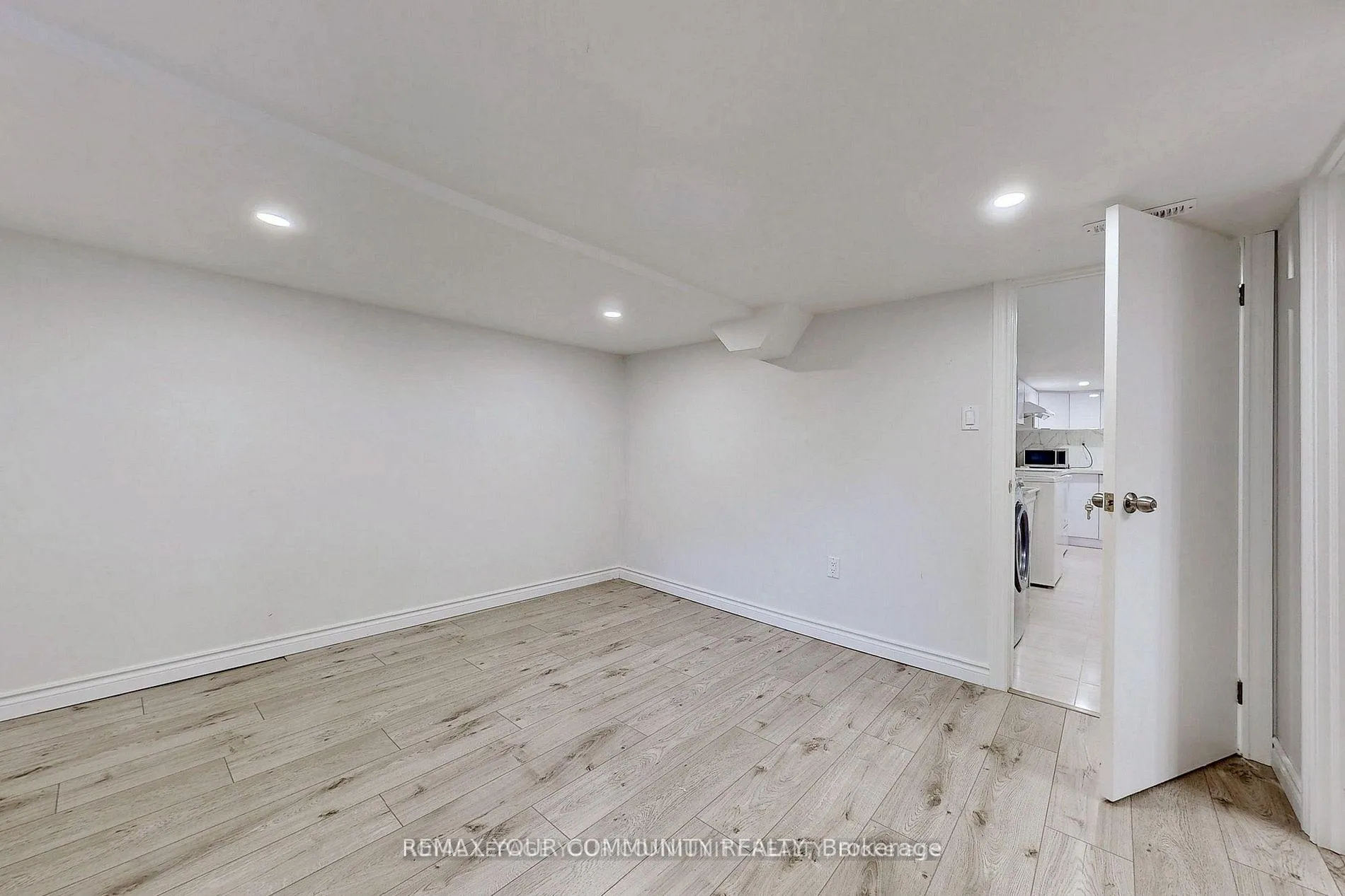 Photo 12 of 107 Temperance Street, Aurora, Aurora Village — HOMEH
