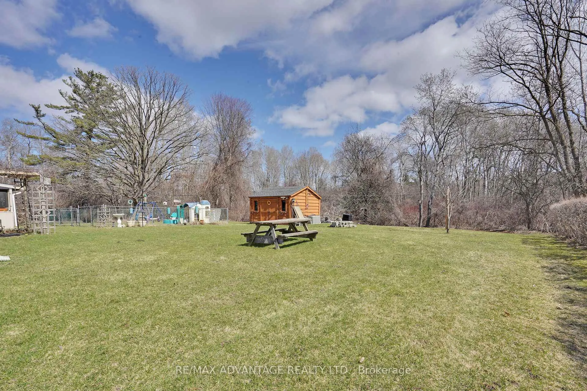 Photo 40 of 2678 Dorchester Road, Thames Centre, Rural Thames Centre — HOMEH