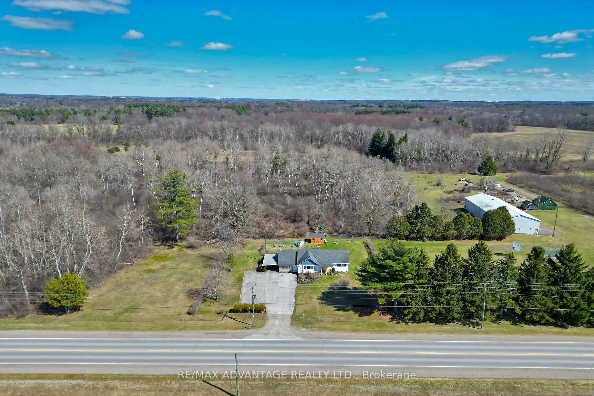 Photo 42 of 2678 Dorchester Road, Thames Centre, Rural Thames Centre — HOMEH