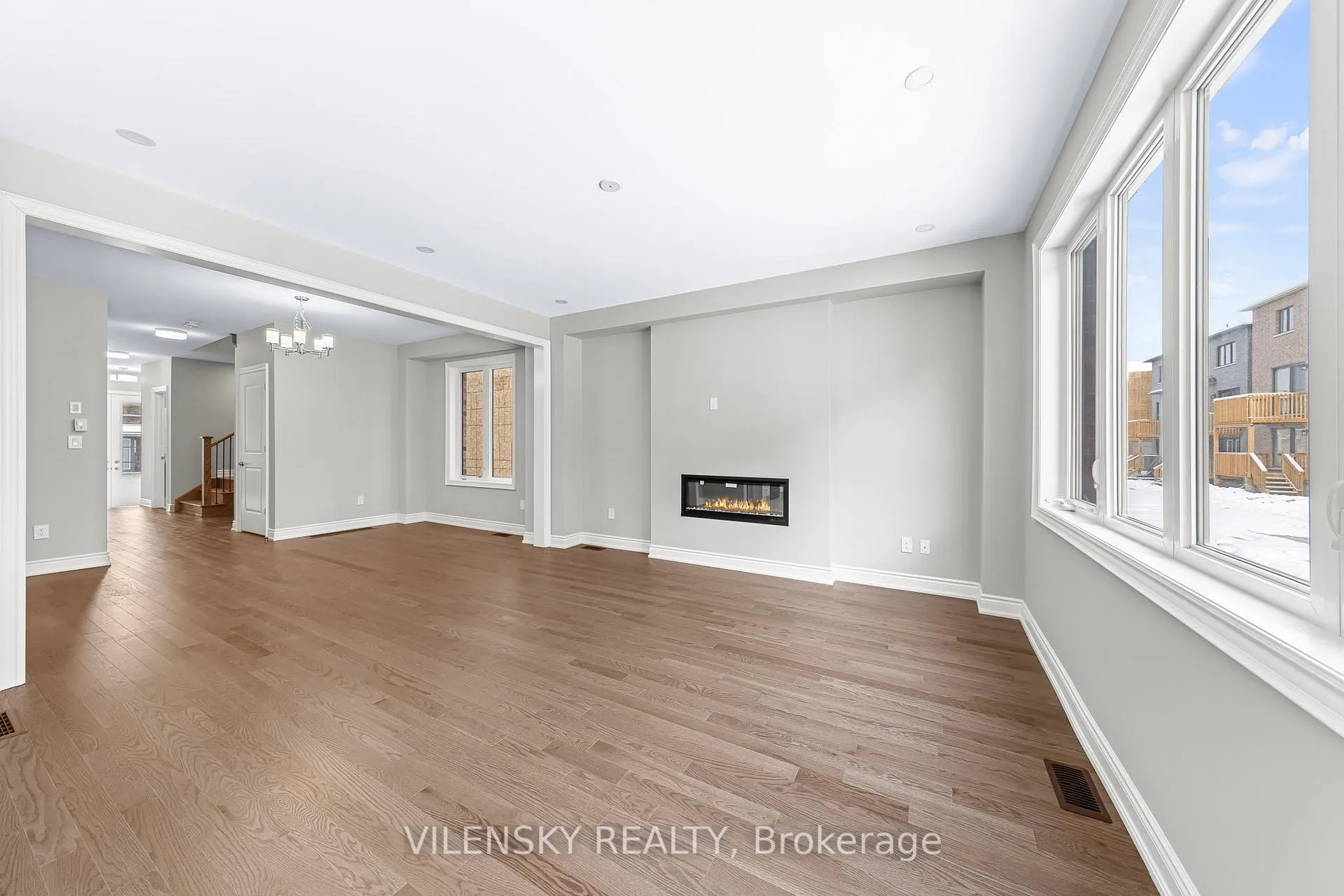 Photo 11 of 39 Periwinkle Road, Springwater, Midhurst — HOMEH