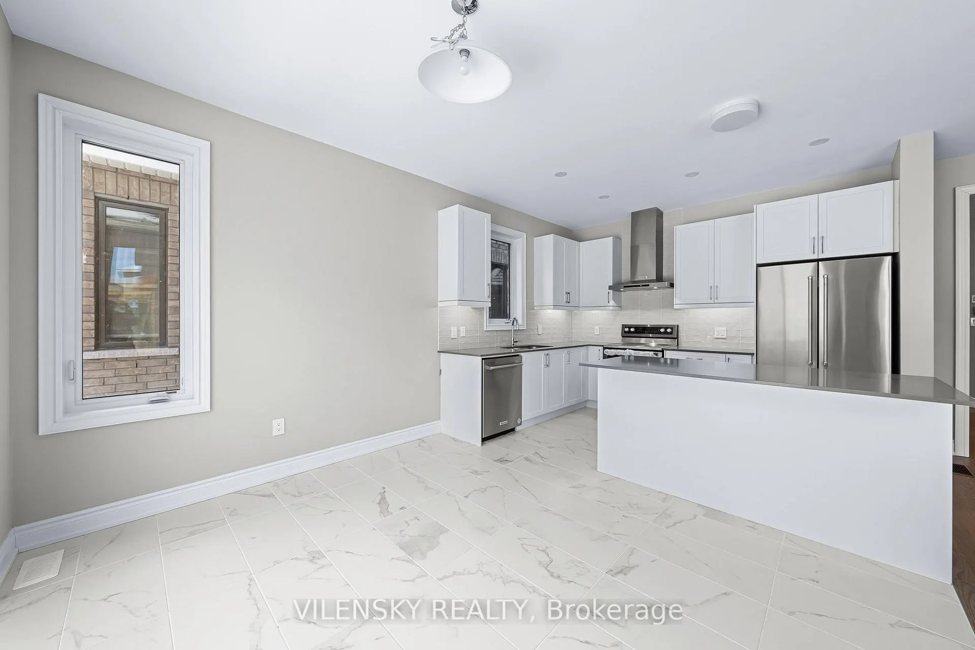 Photo 14 of 39 Periwinkle Road, Springwater, Midhurst — HOMEH