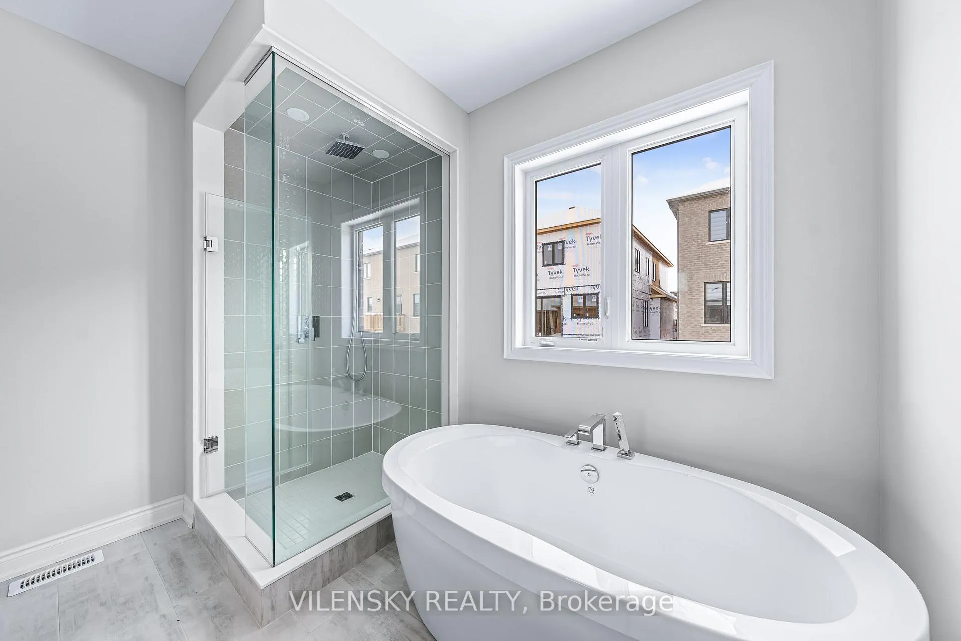 Photo 21 of 39 Periwinkle Road, Springwater, Midhurst — HOMEH