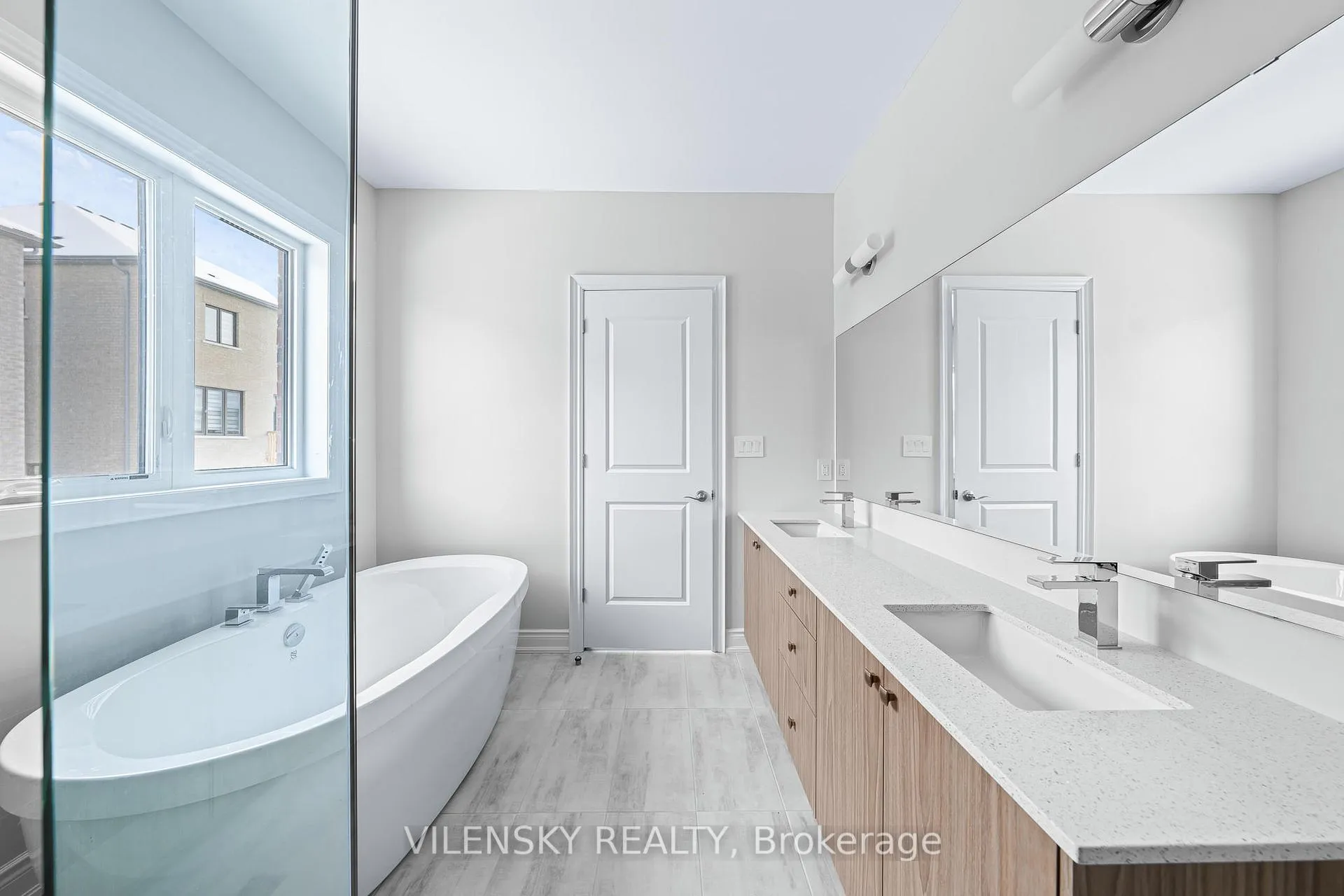Photo 22 of 39 Periwinkle Road, Springwater, Midhurst — HOMEH