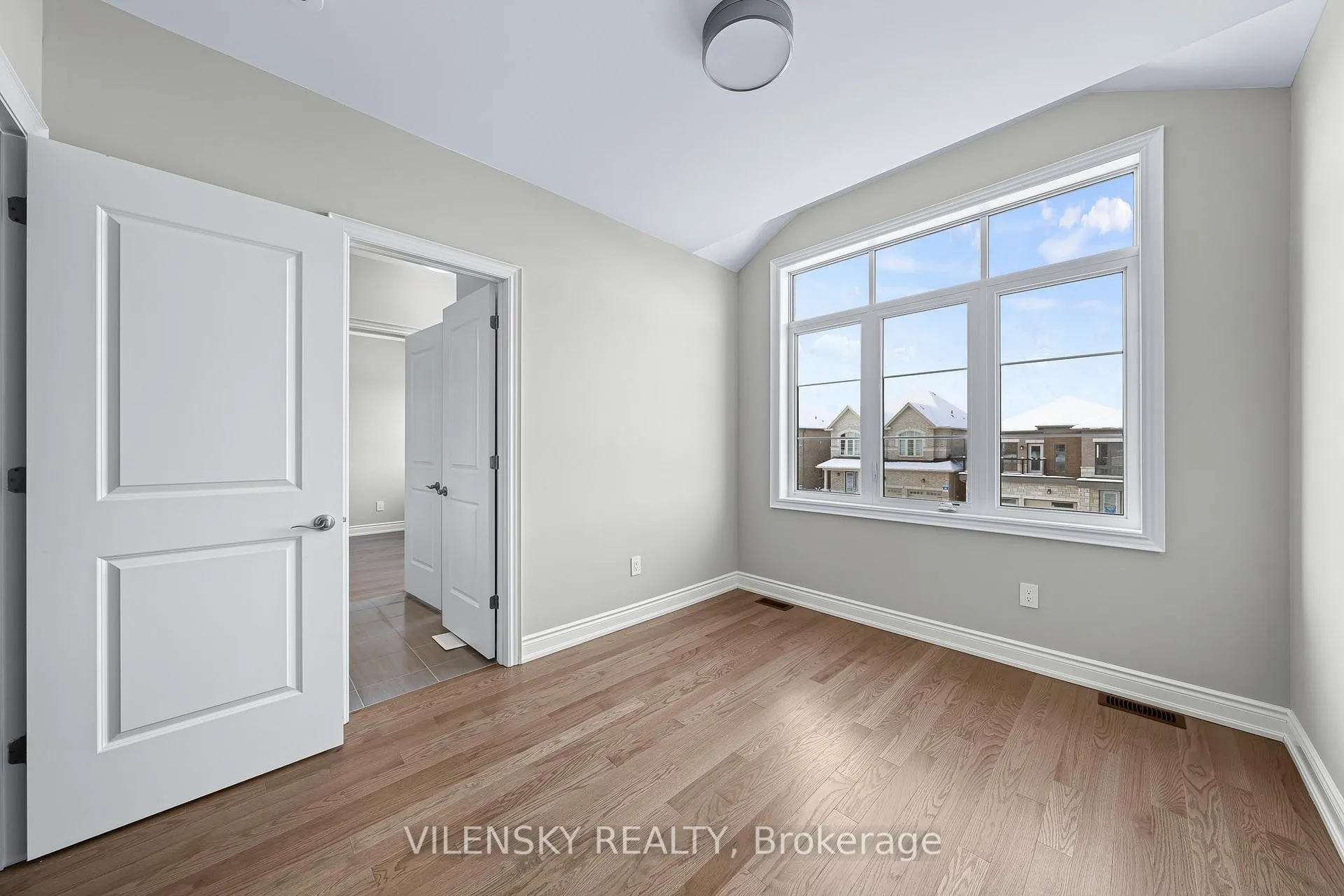 Photo 29 of 39 Periwinkle Road, Springwater, Midhurst — HOMEH