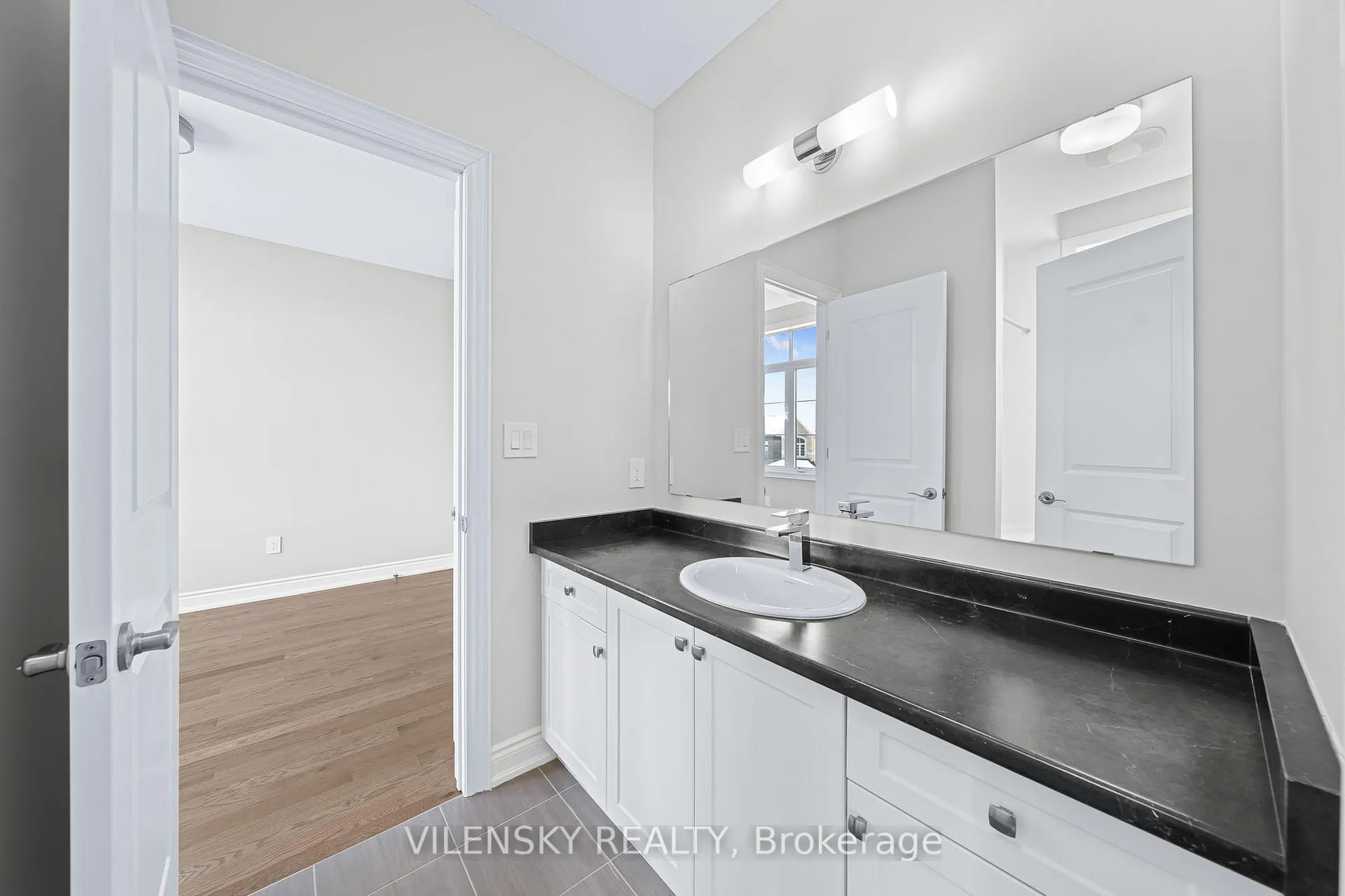 Photo 30 of 39 Periwinkle Road, Springwater, Midhurst — HOMEH