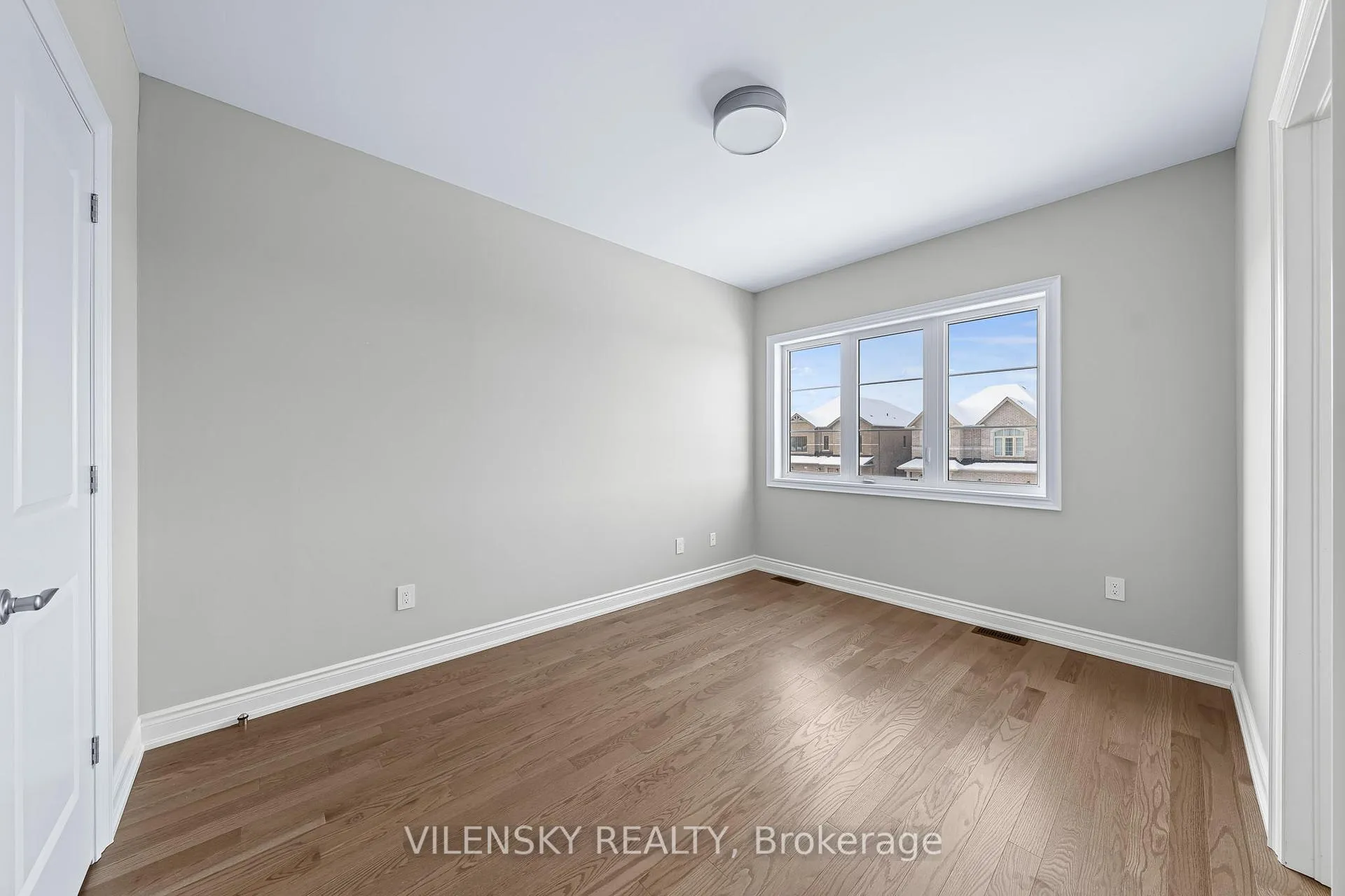 Photo 31 of 39 Periwinkle Road, Springwater, Midhurst — HOMEH